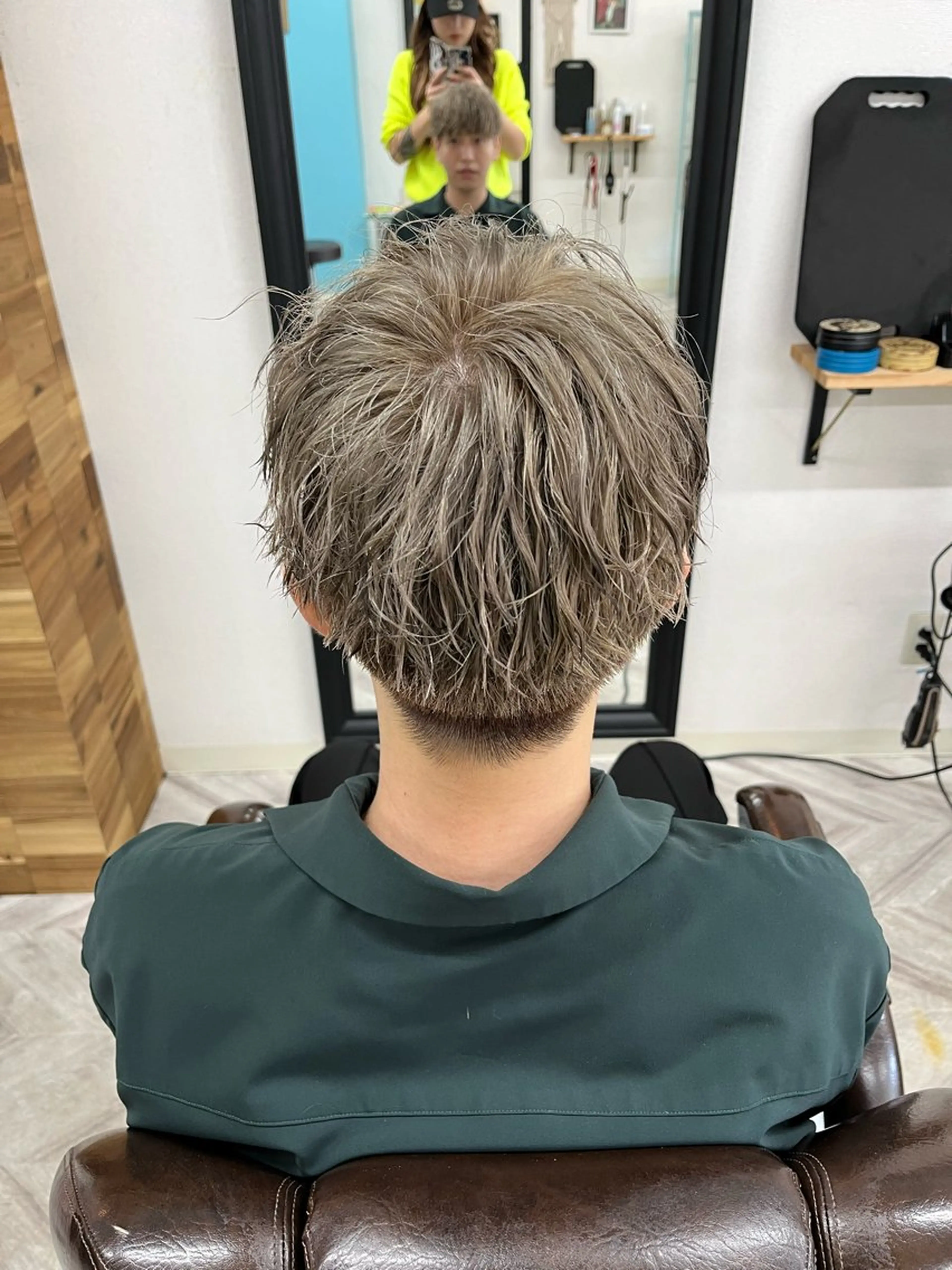 カラー メンズ メンズブリーチ ブリーチ YU MAのヘアスタイル