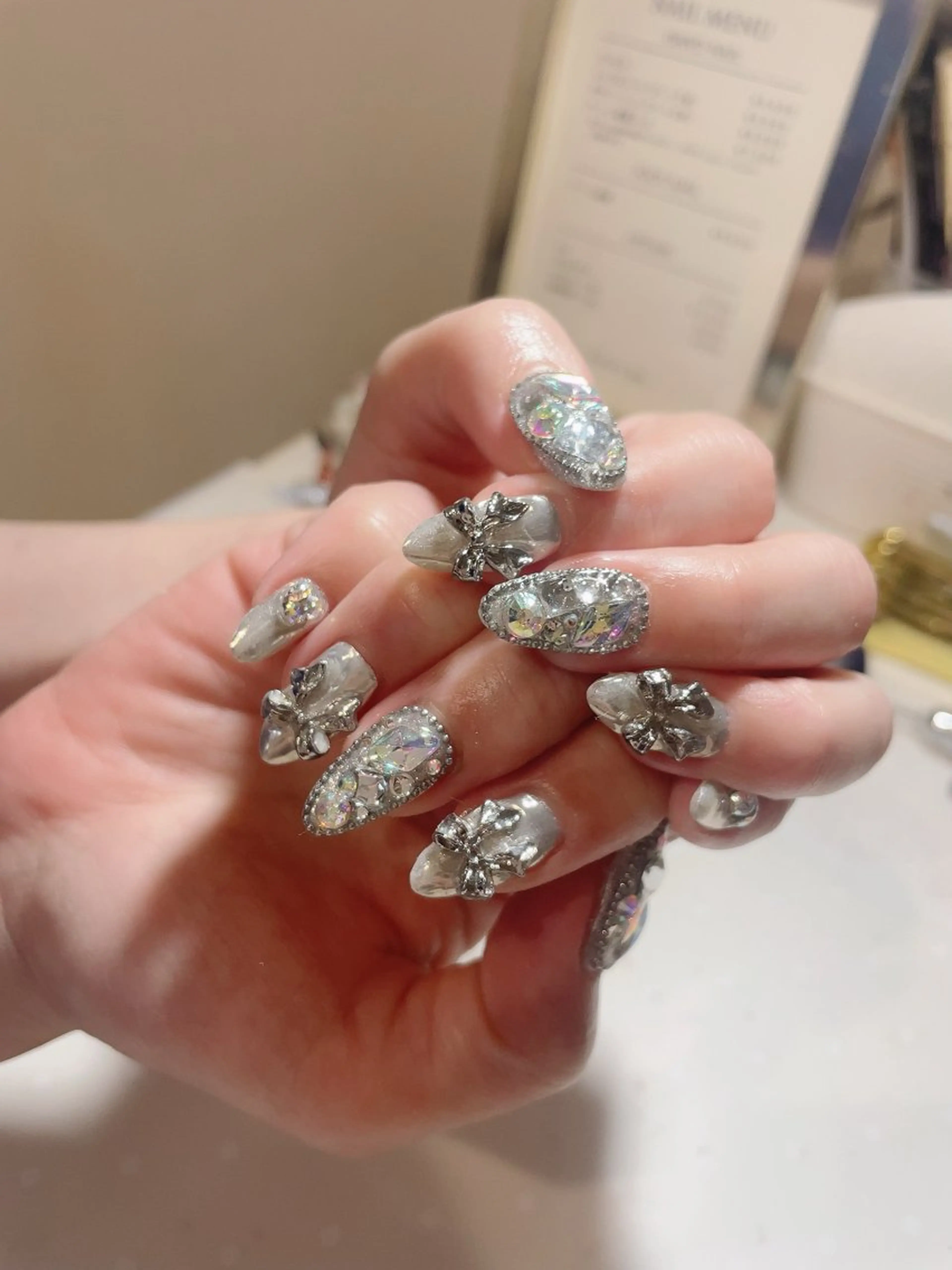 ネイル ミラーネイル リボン シルバー ハンドネイル * haruのネイルデザイン