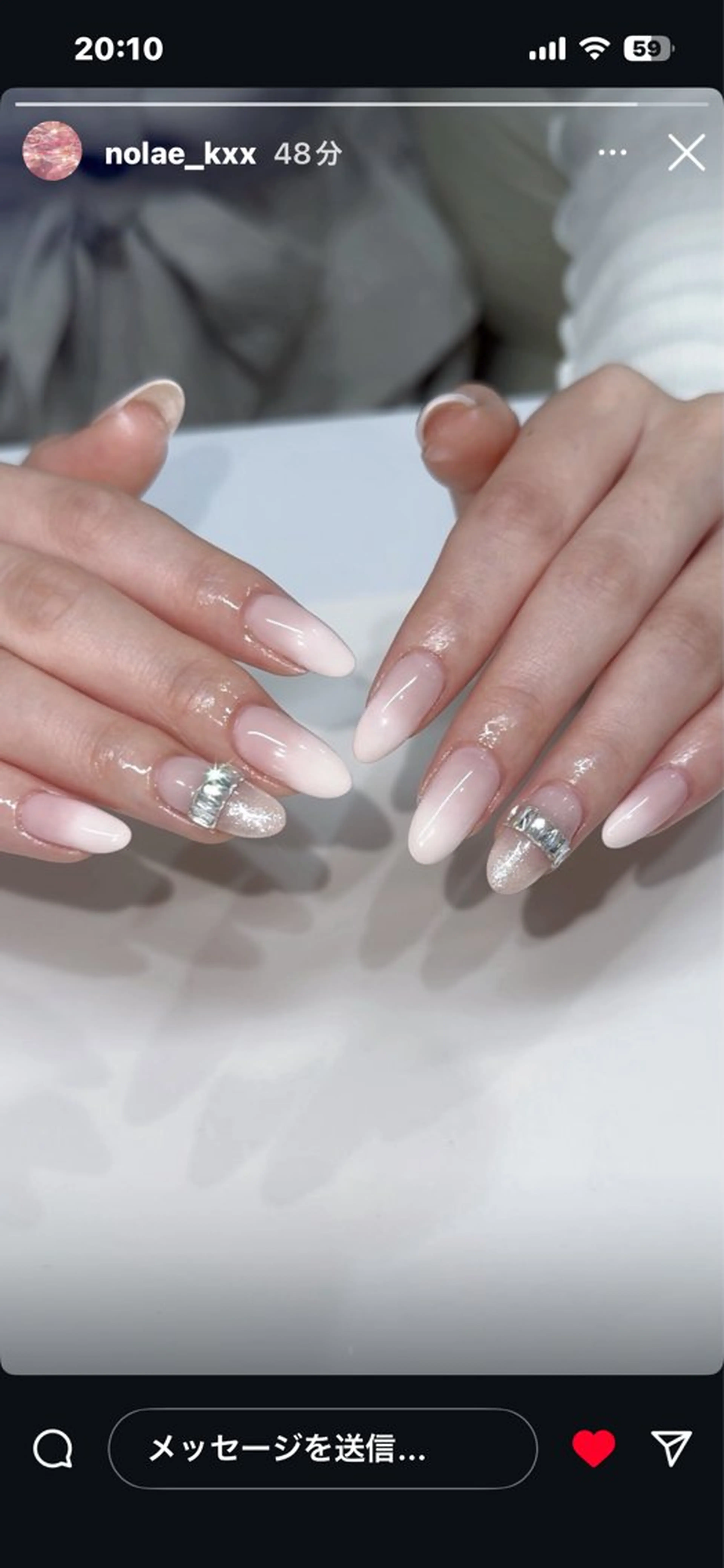 ネイル ストーンネイル RoseLash【青山一丁目徒歩1分】表参道所属・パリジェンヌ/まつパ RoseLashのネイルデザイン