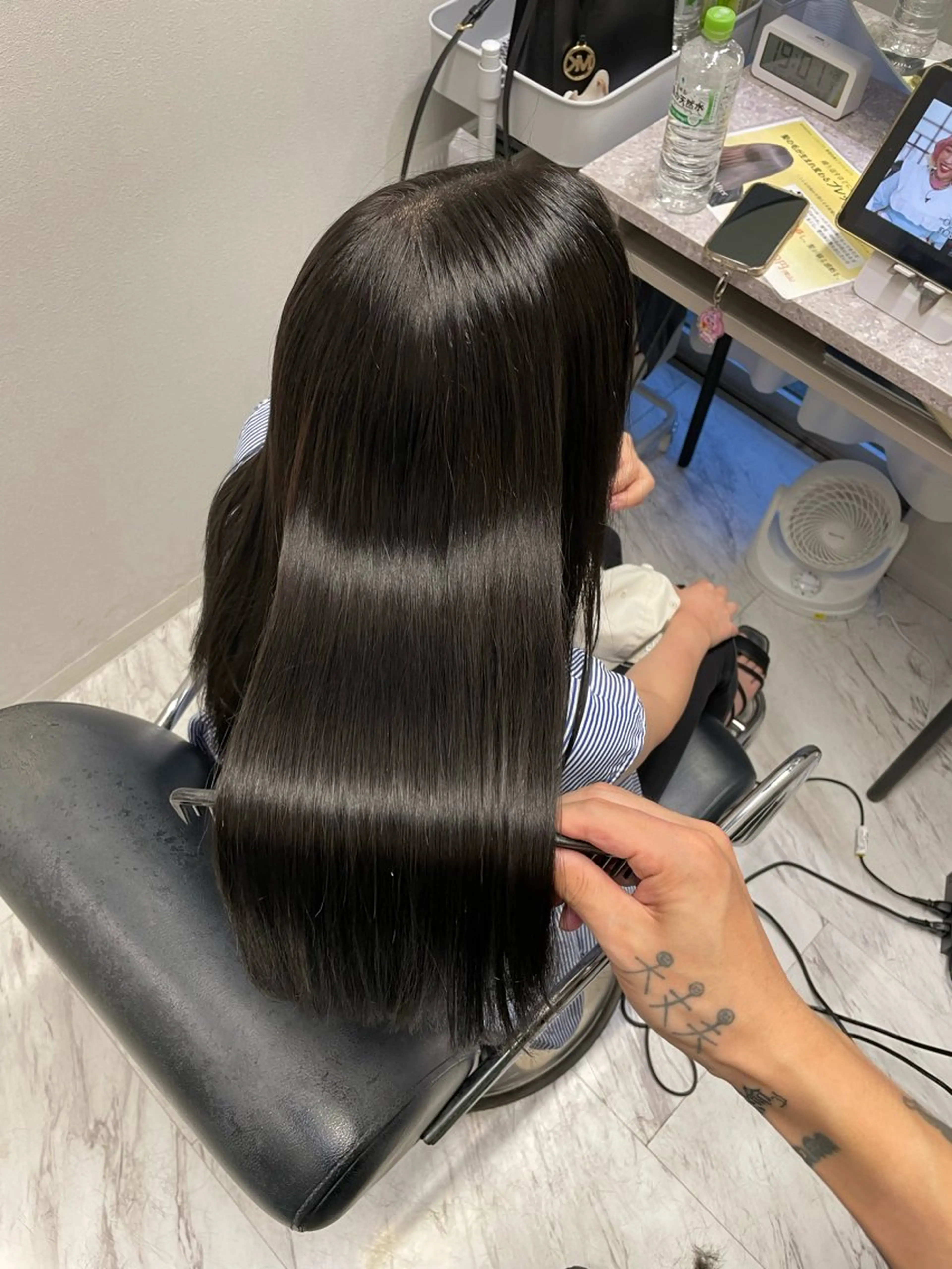 【撮影、顔出し、SNS投稿OKの方限定】カシミヤ縮毛矯正＋髪質改善トリートメントの写真