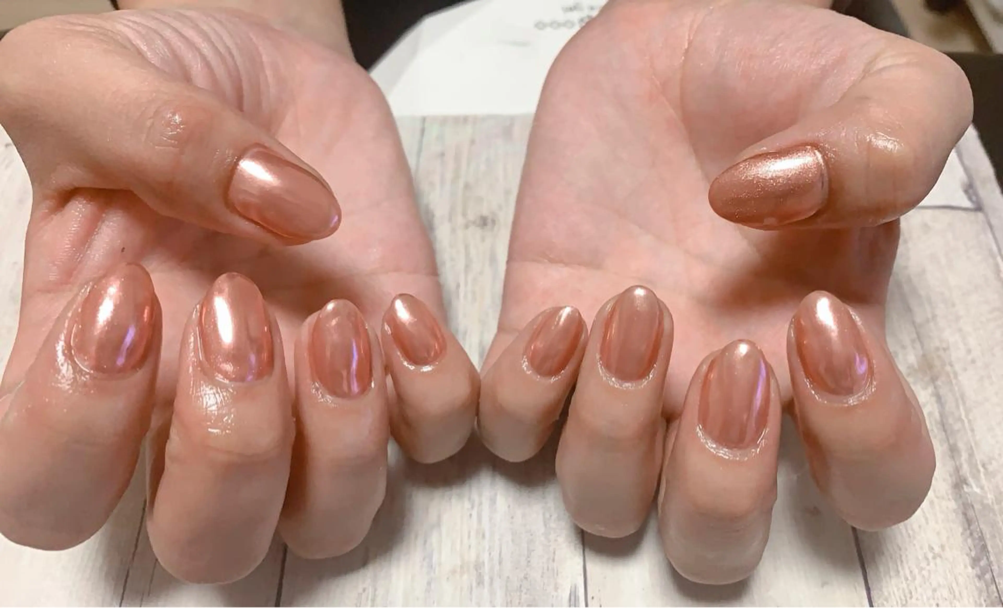 ネイル ミラーネイル ワンカラーネイル nico.nico.mark NAIL所属・小林 梓のエステ・リラクイメージ