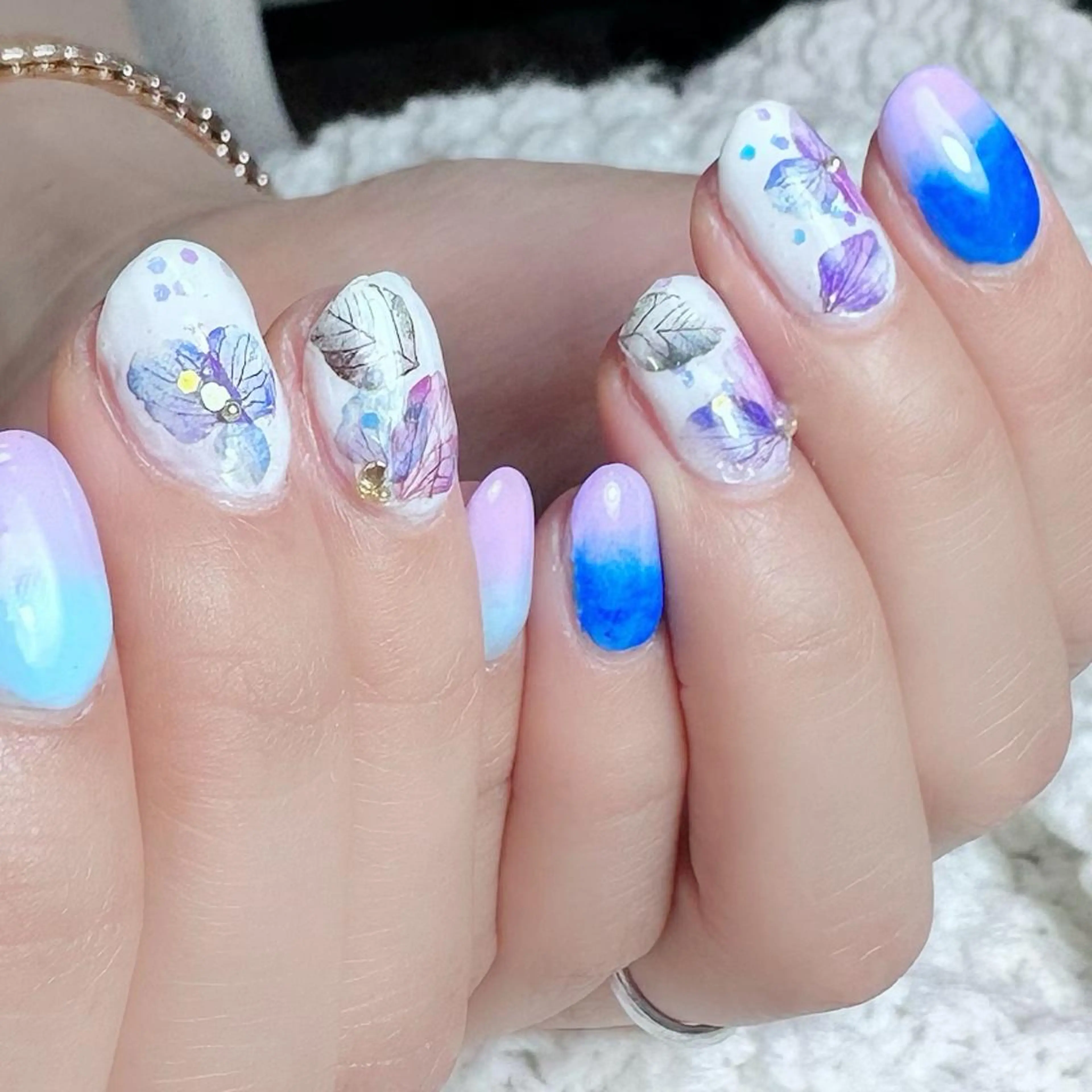 ネイル 新山 聖のネイルデザイン