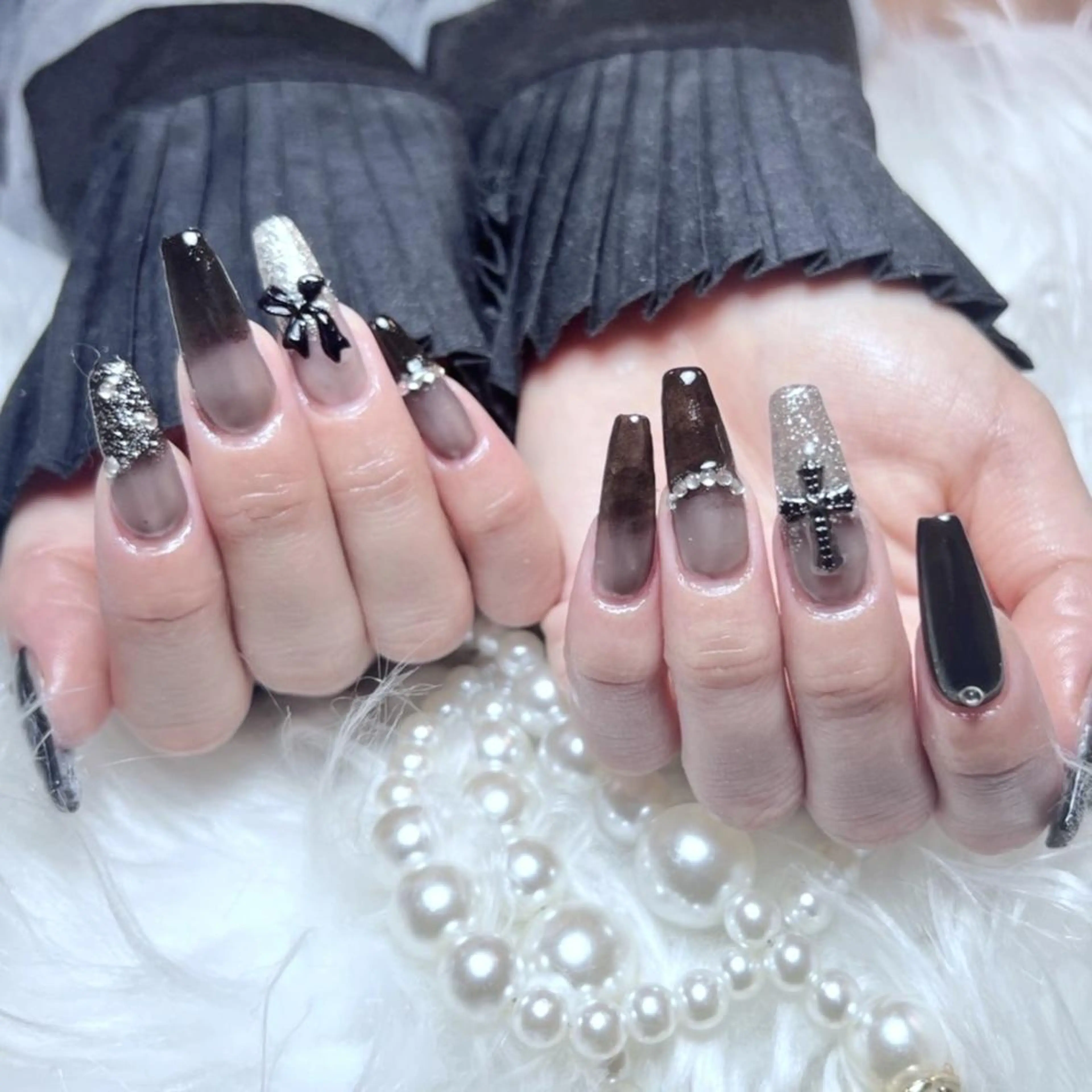 ネイル RAFFINE 月🦋🩵のネイルデザイン