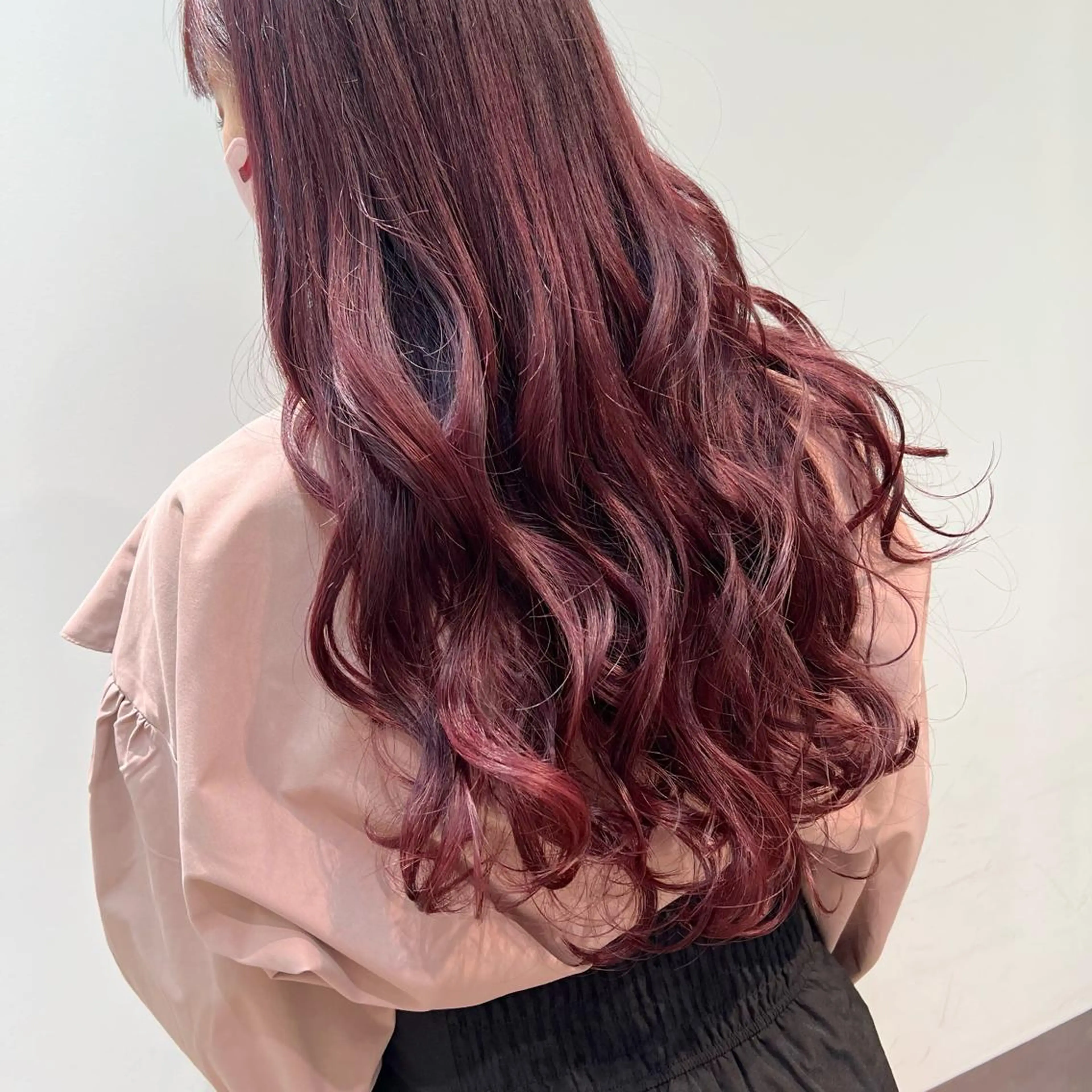 ロング カラー ヘアアレンジ ブリーチ カシス ブリーチなしカラー ピンクカラー 髪質改善 ヘアカラー トリートメント 新宿color🐝 AYAKA🌈💖のヘアスタイル