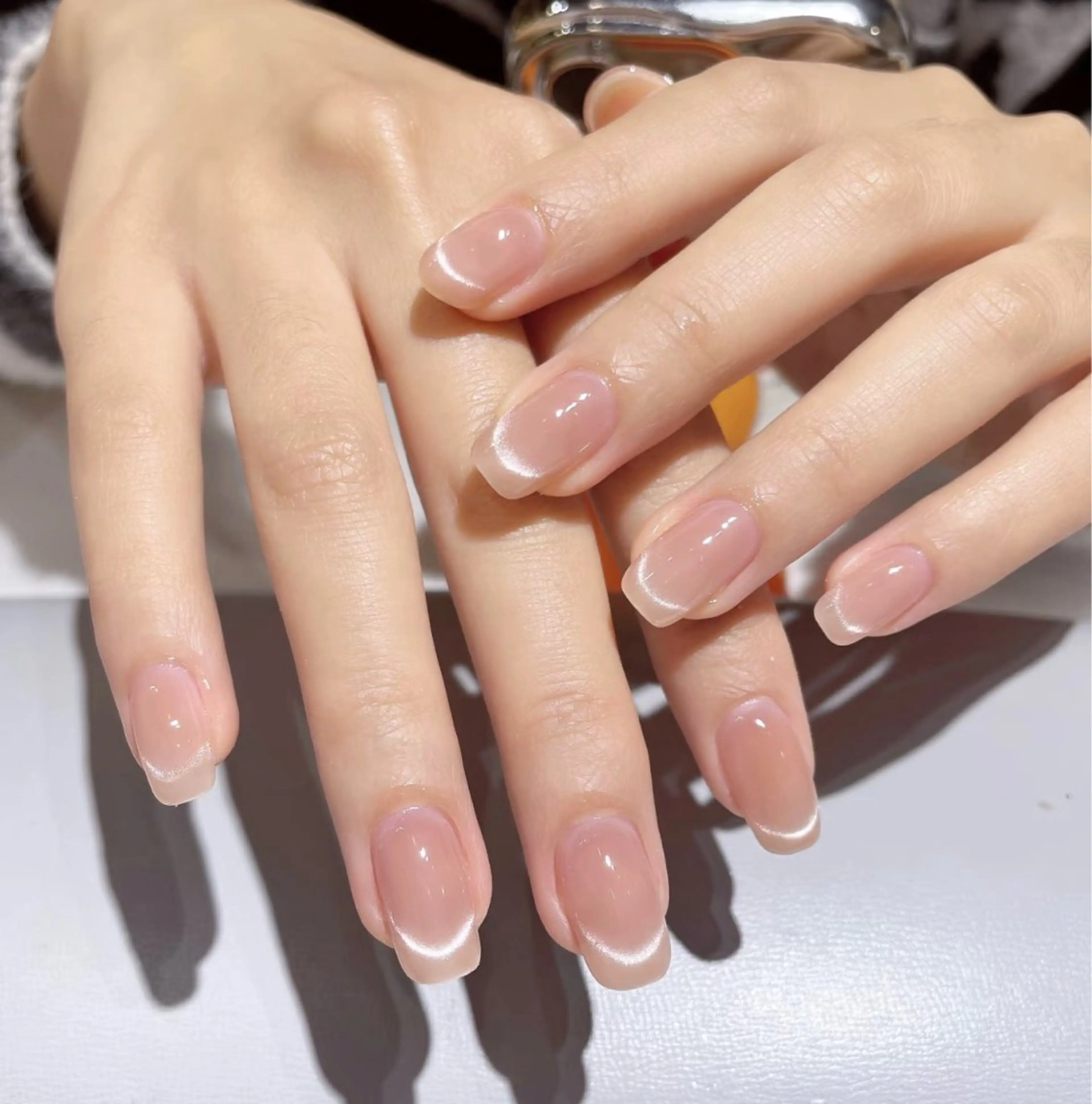 フレンチマグネットネイル＋ベース色の写真