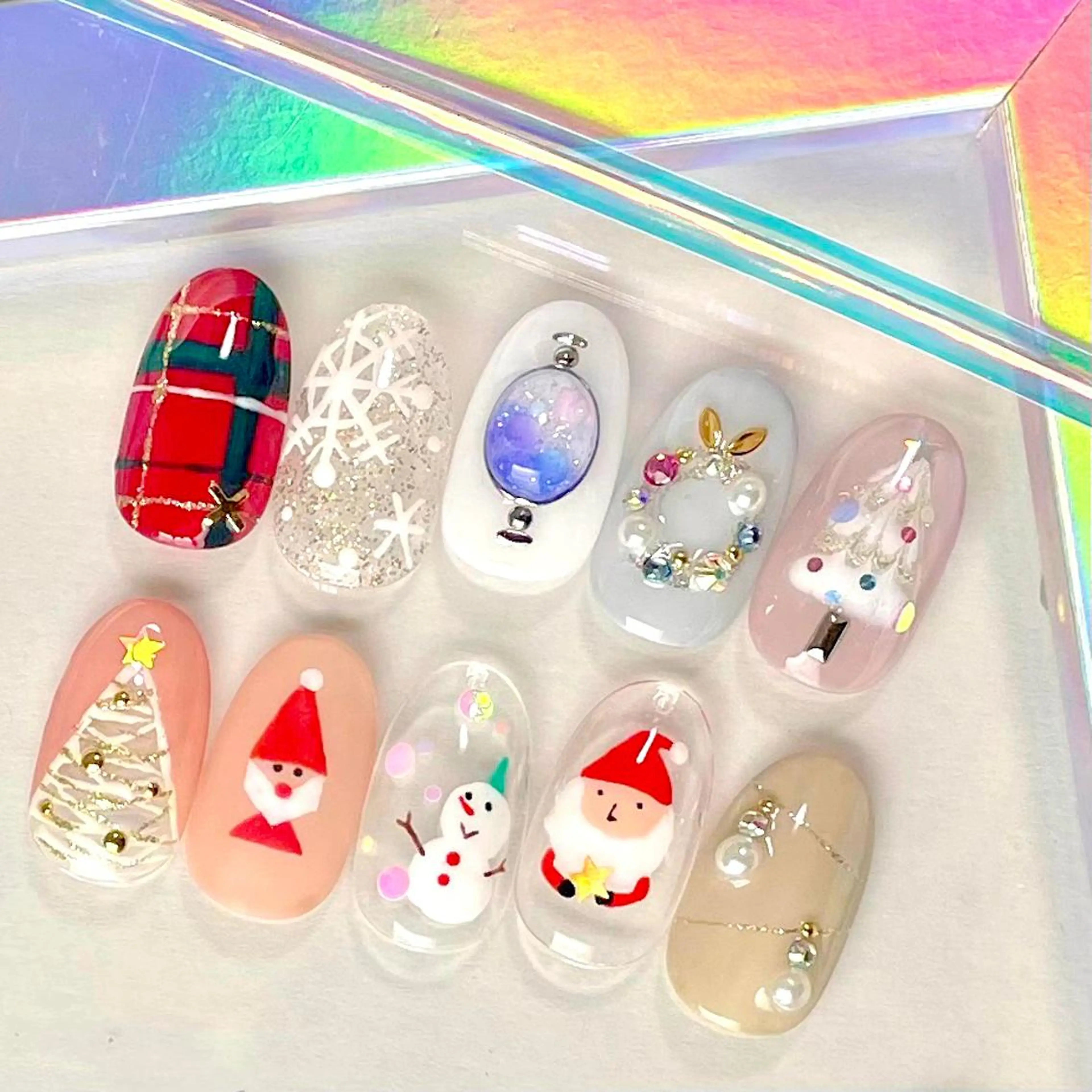 ネイル アートネイル 冬ネイル クリスマス MADDY NAILS所属・MADDYNAILS ✴︎柏痛ネイルのネイルデザイン