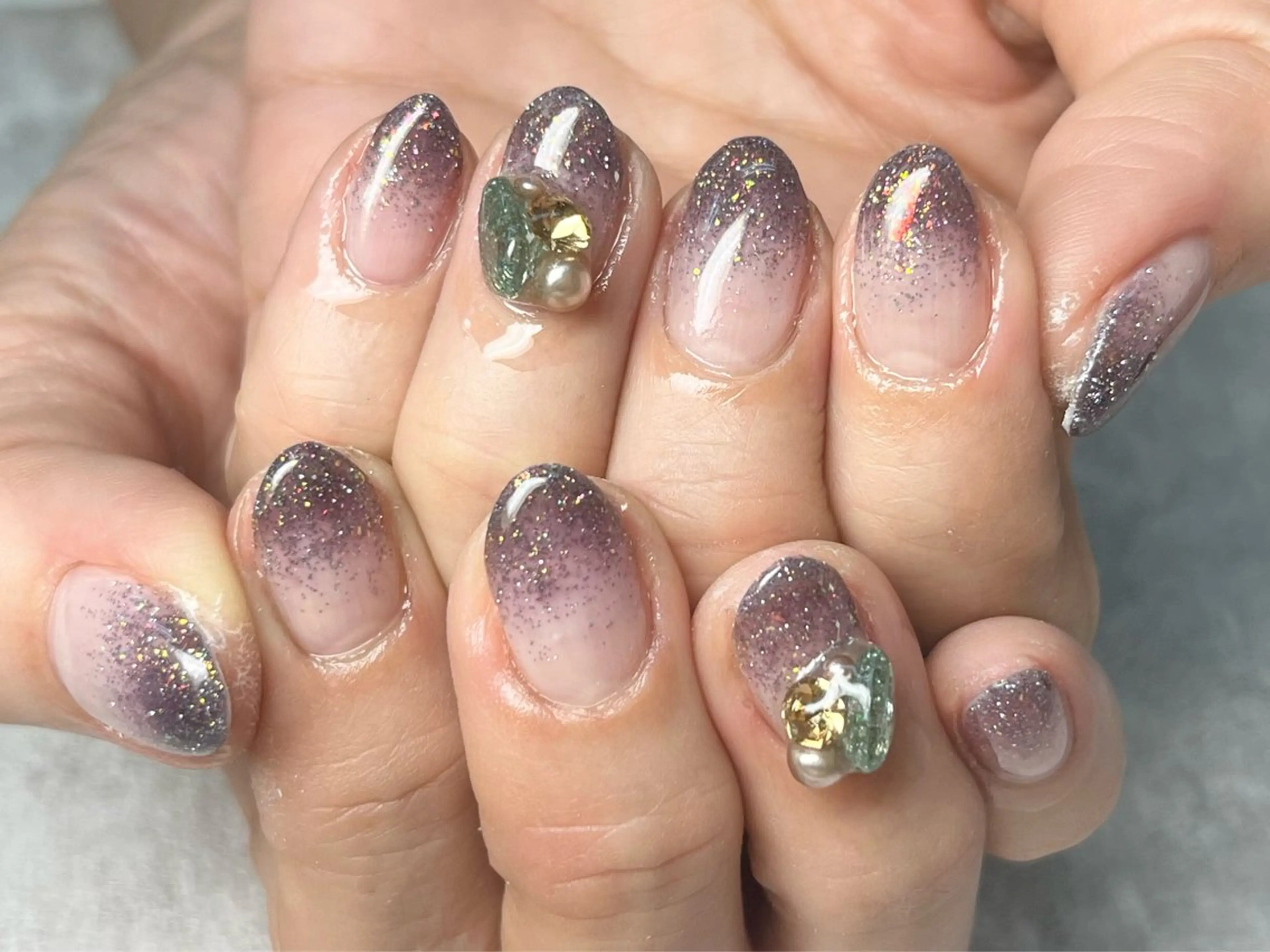 ネイル ハンドネイル Queennail 北堀江Yumiのネイルデザイン