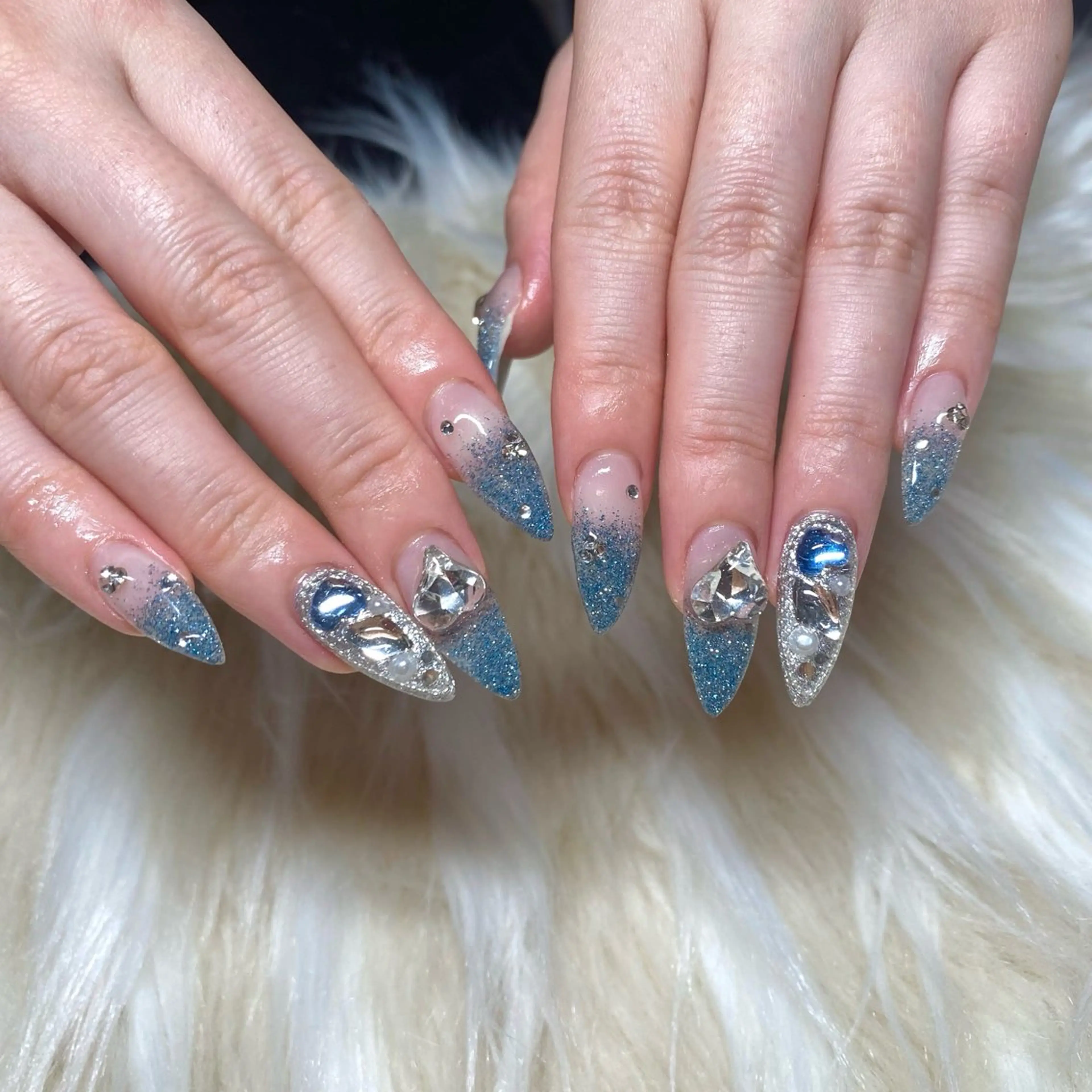 ネイル 長さ出し フットネイル フレンチネイル ジェルネイル グラデーション ハンドネイル Nail&eye Belire 新宿のネイルデザイン