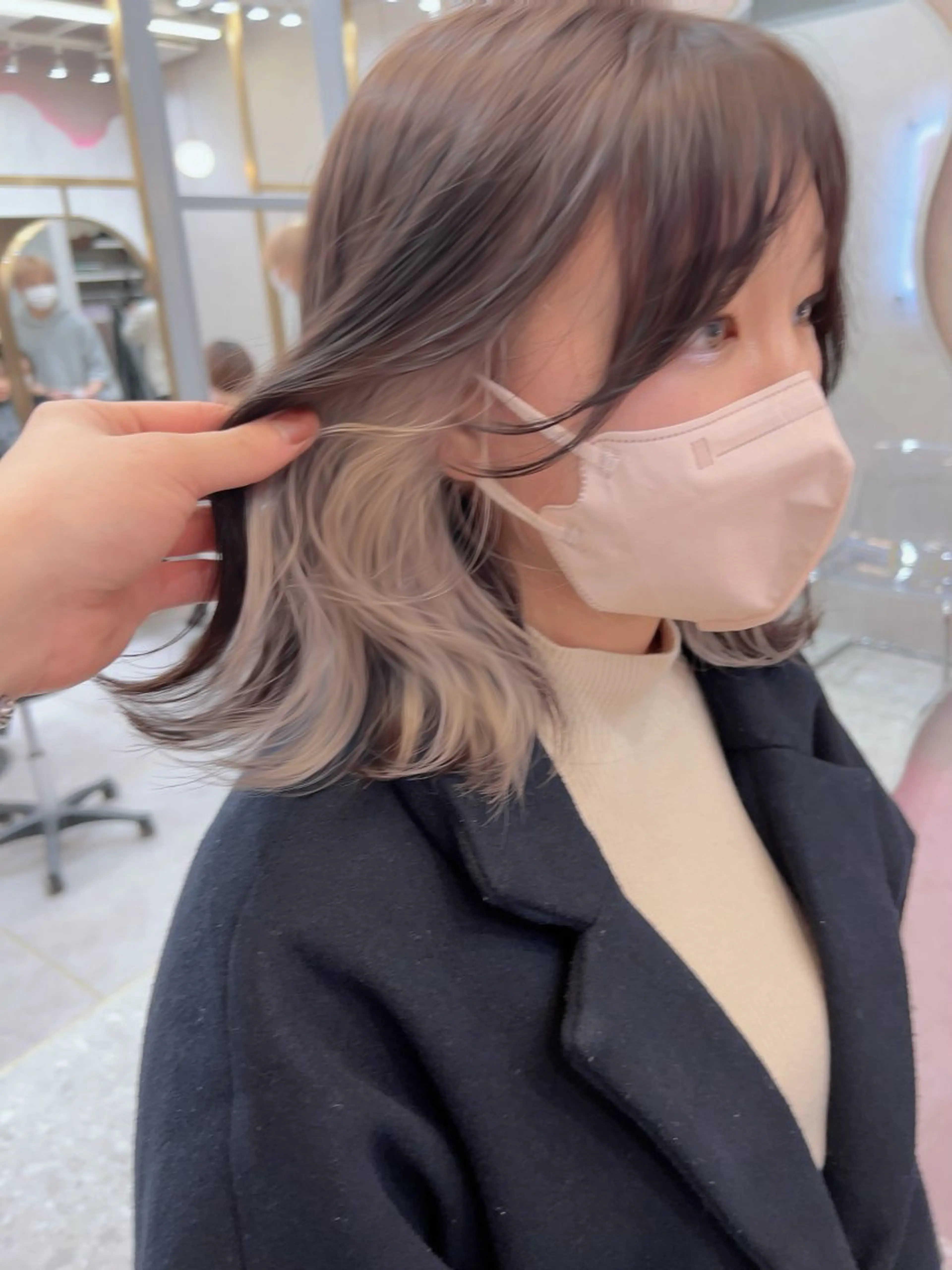 ミディアム カラー ハイトーンヘア れおん🌙のヘアスタイル