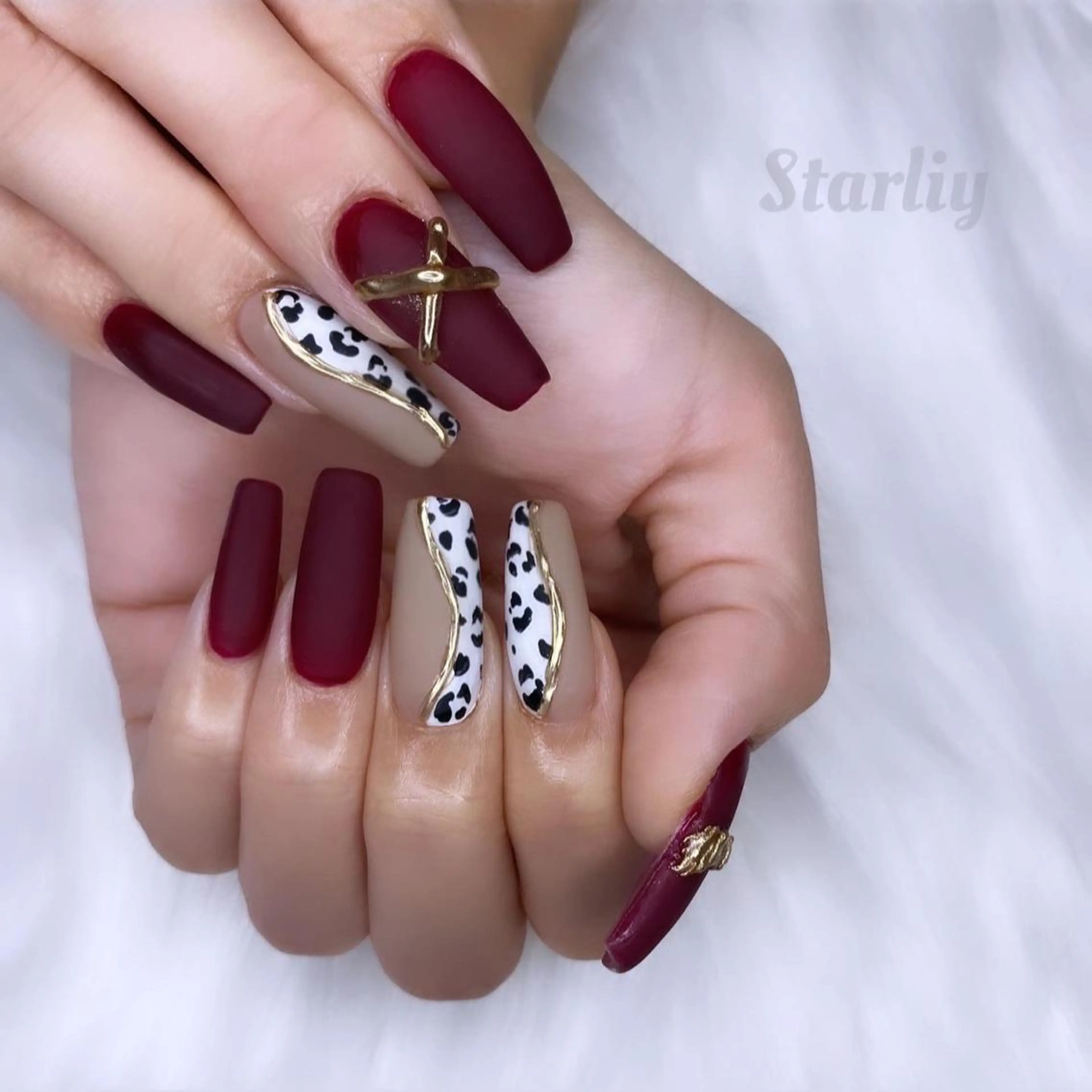 ネイル アートネイル Starliy所属・~Starliy~ 三重県津市のネイルデザイン