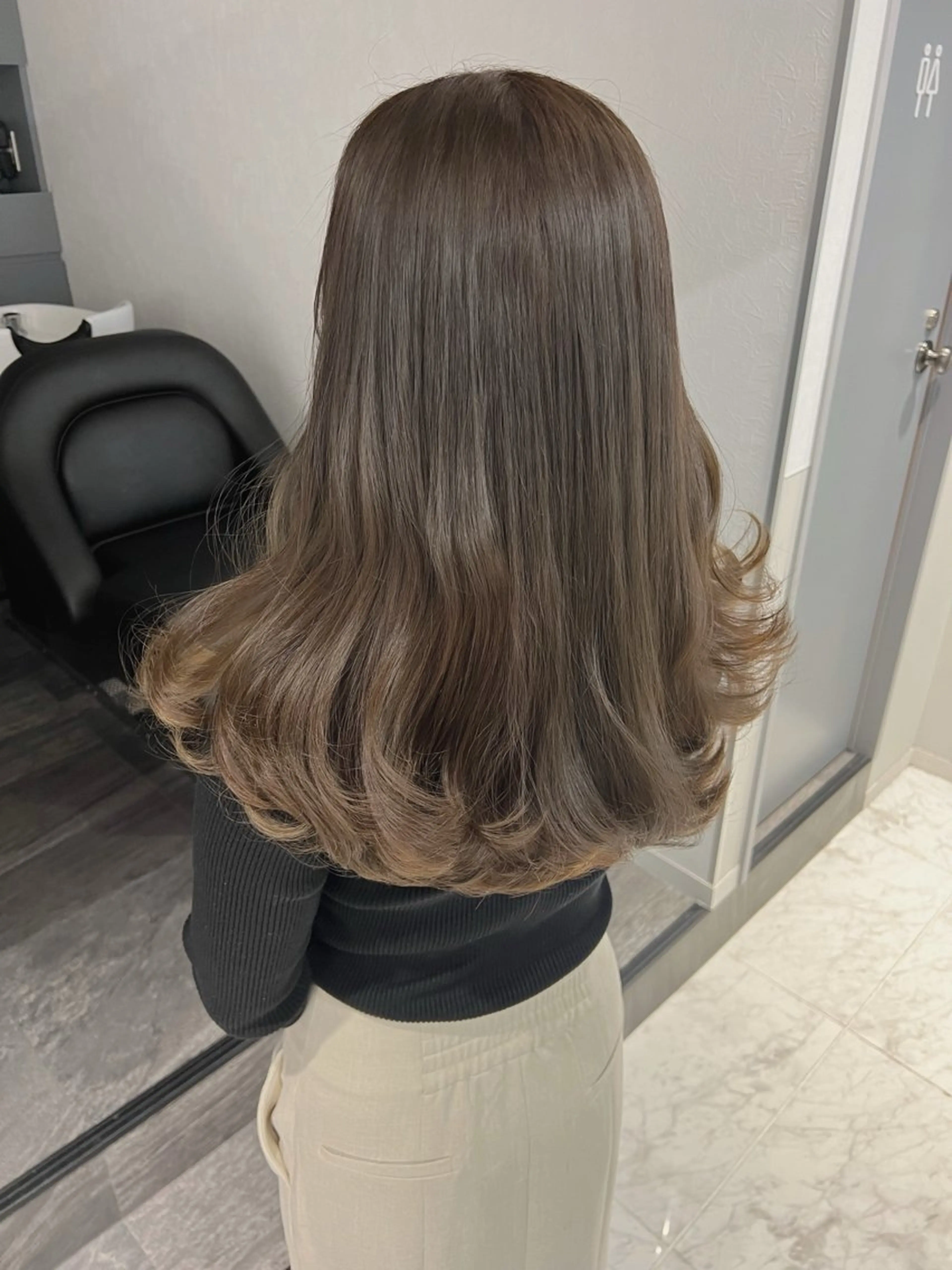 セミロング ヘアカラー トリートメント 韓国モテhair🍑 momoのヘアスタイル