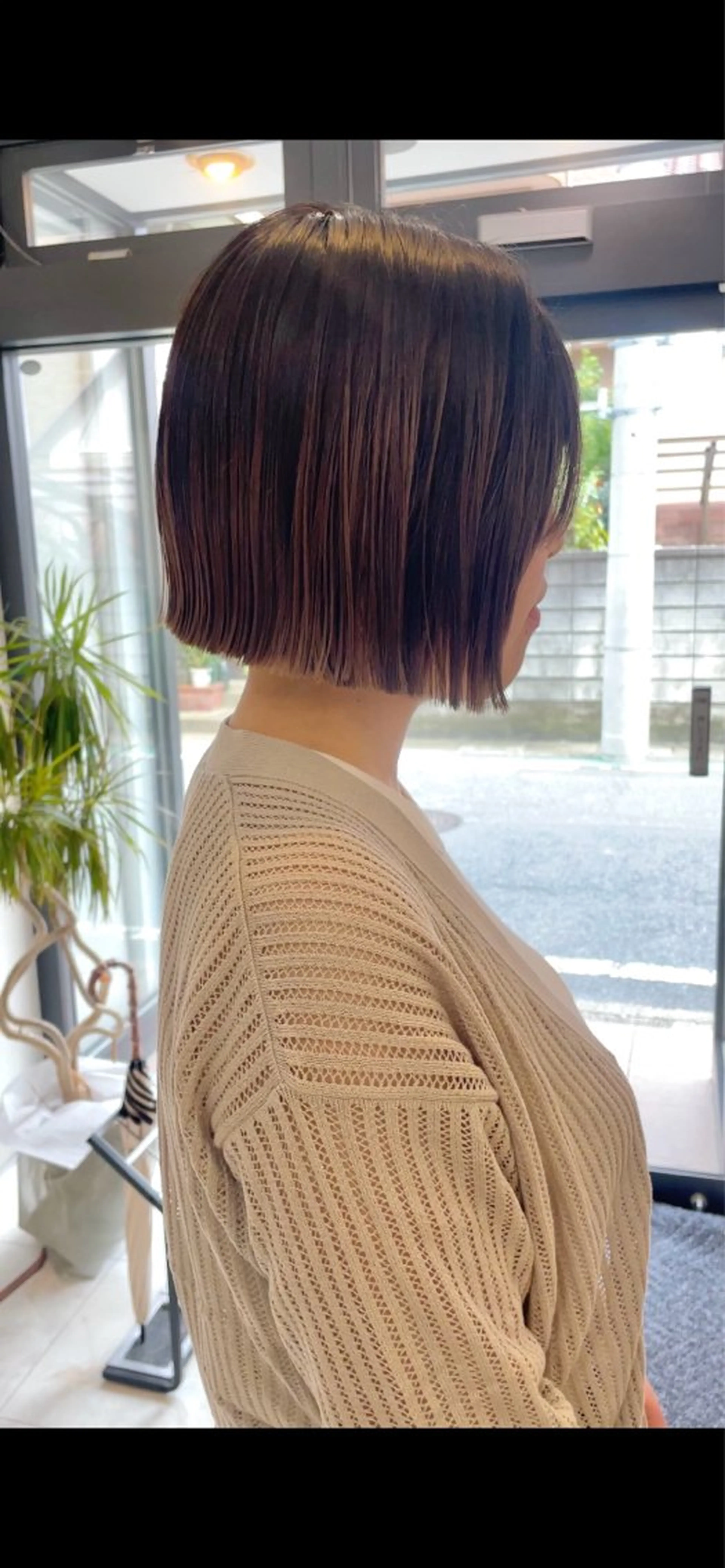 ショート 切りっぱなしボブ ボブ 外ハネヘア カット ヘアカラー 【ボブ/個室サロン】 癒し空間mimuraのヘアスタイル