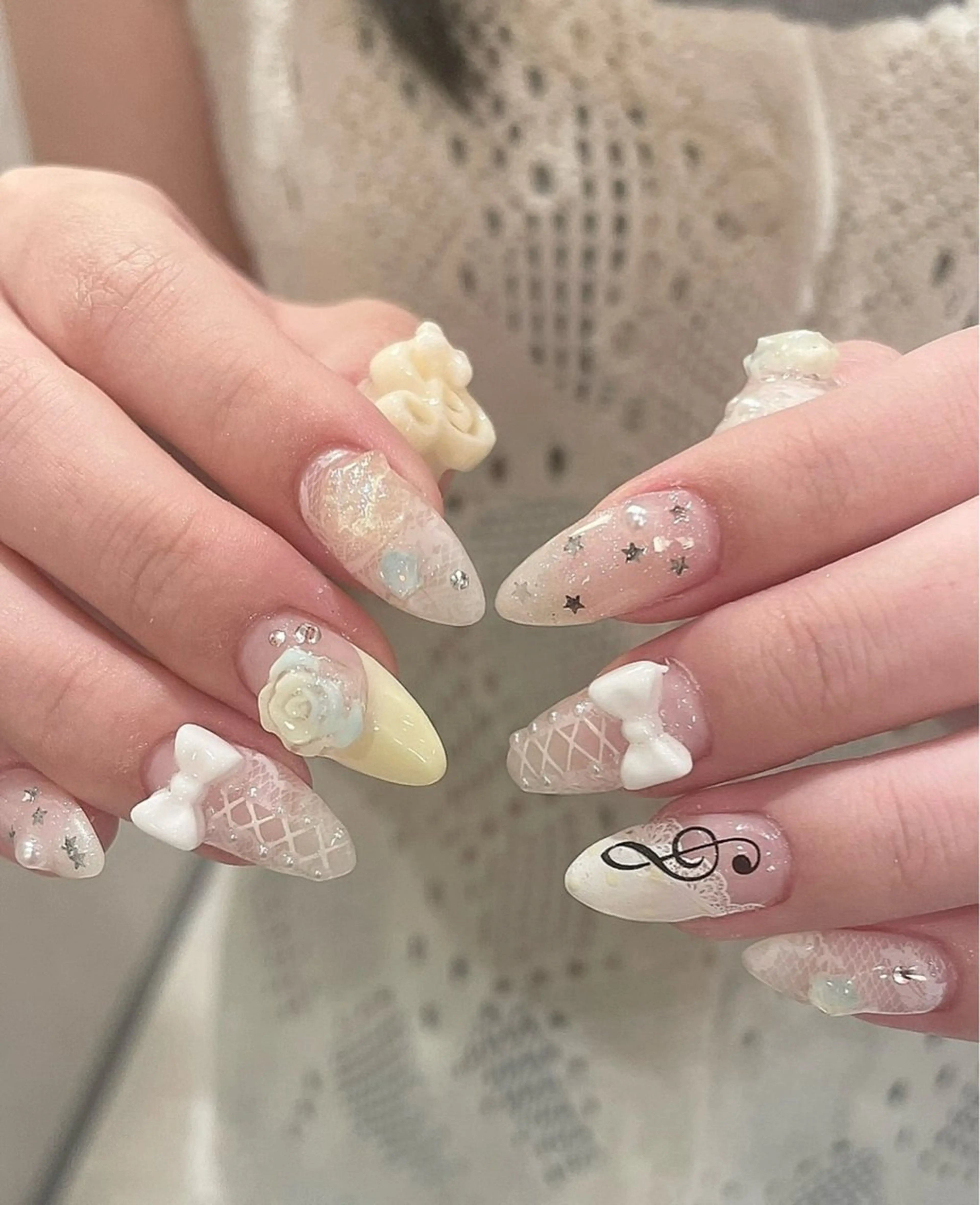 ネイル アートネイル オーロラネイル フレンチネイル ジェルネイル グラデーション ハンドネイル Ryunail所属・Ryu Nail NekoChanのネイルデザイン