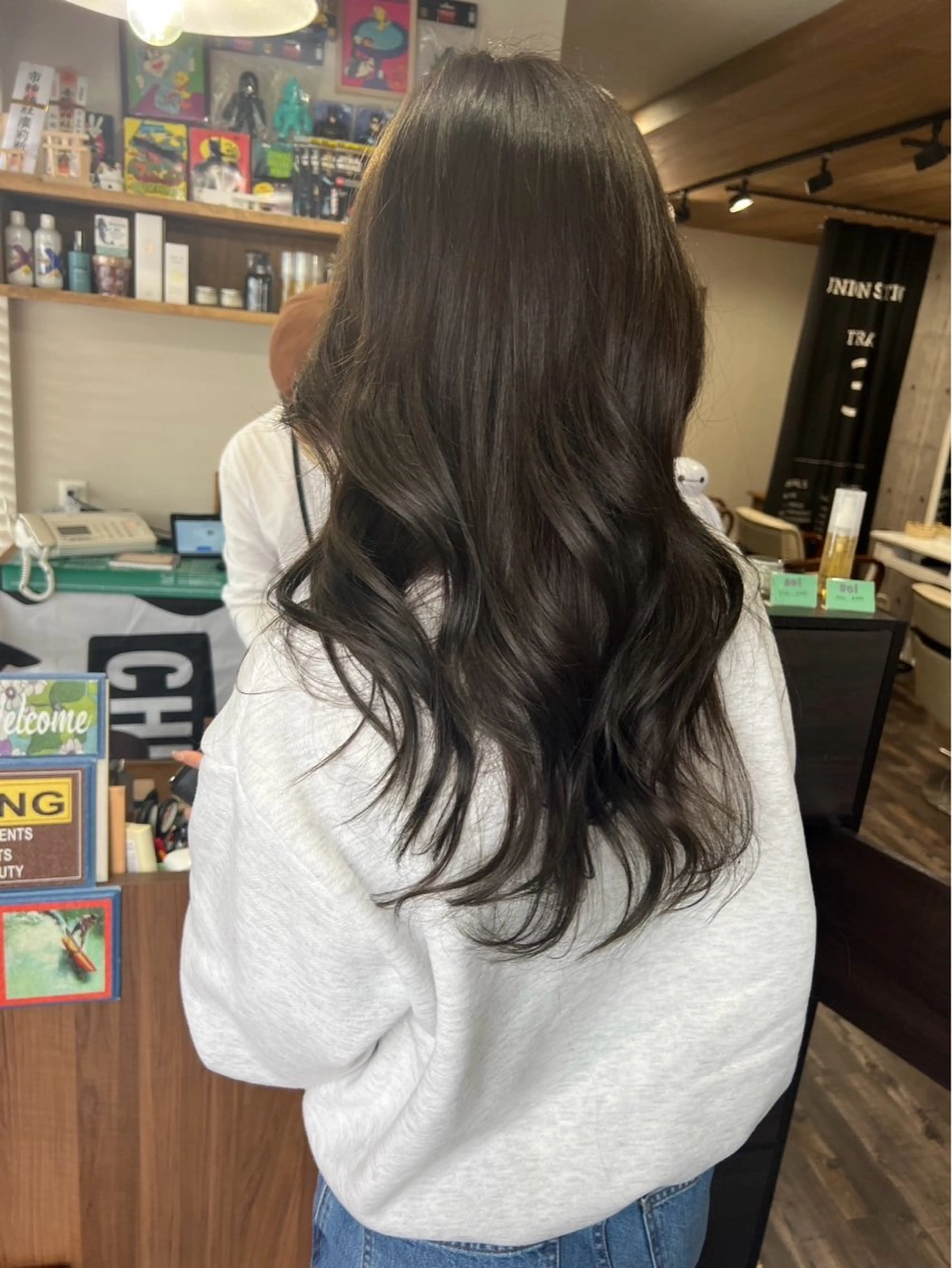 カラー アッシュ 今野 詩音のヘアスタイル