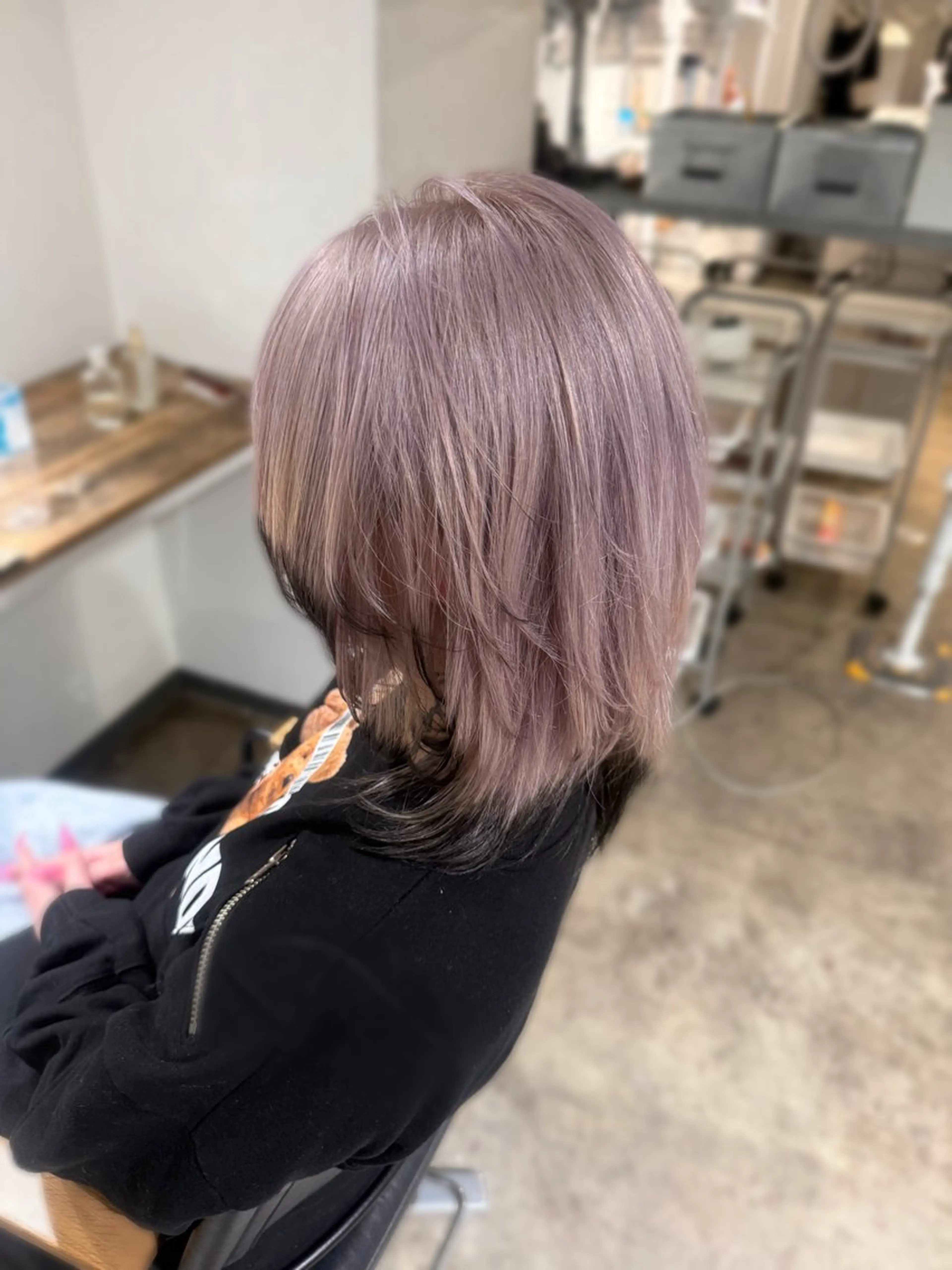 ミディアム カラー 黒髪 ブラウンカラー グレージュ ピンクカラー ヘアカラー トリートメント 🫧ブリーチモデル/ 透明感カラー /みきのヘアスタイル