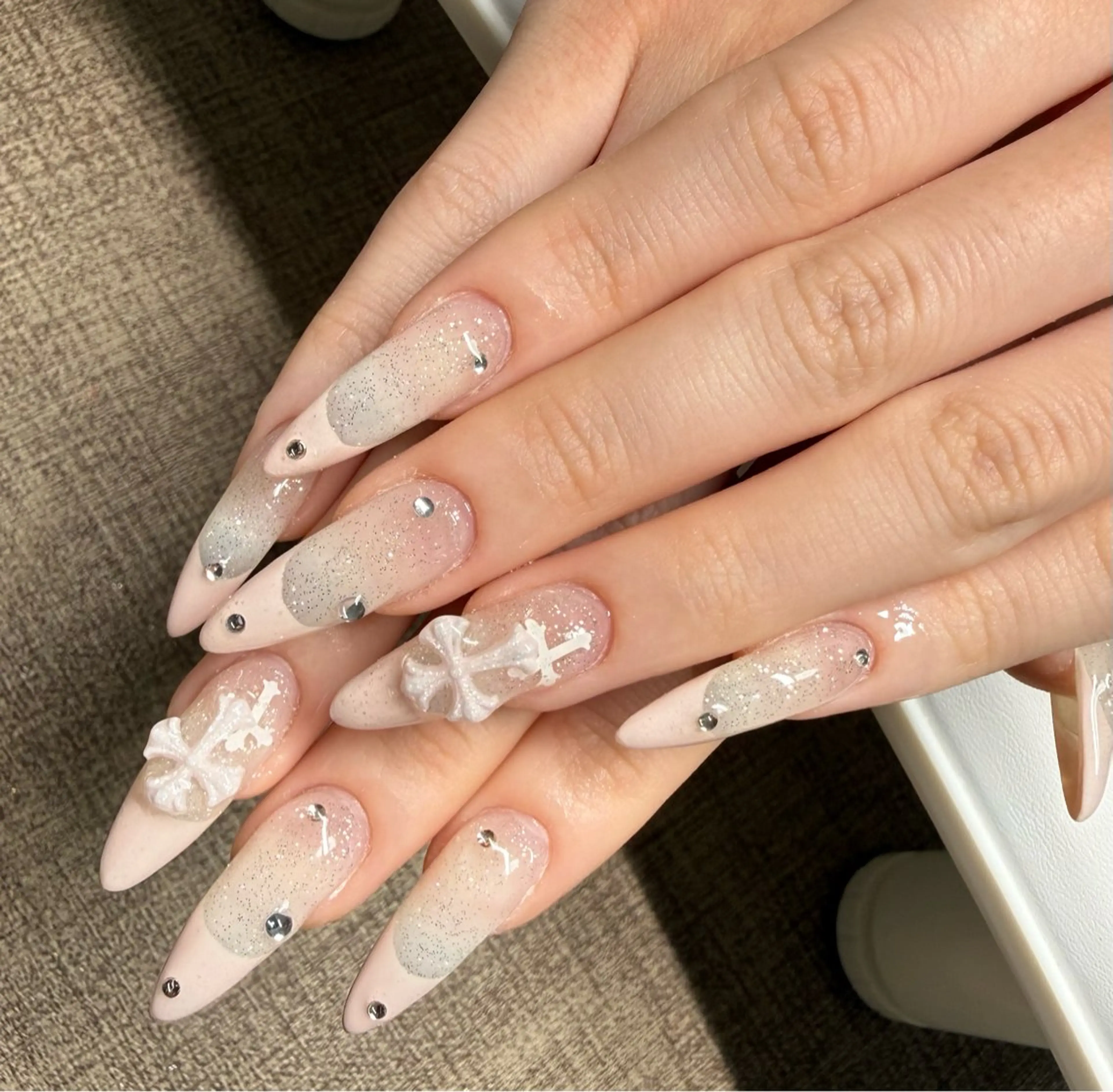 ネイル アートネイル べっ甲ネイル チークネイル 成人式 長さ出し ハンドネイル ハンドケア For you. Nail Salonのネイルデザイン
