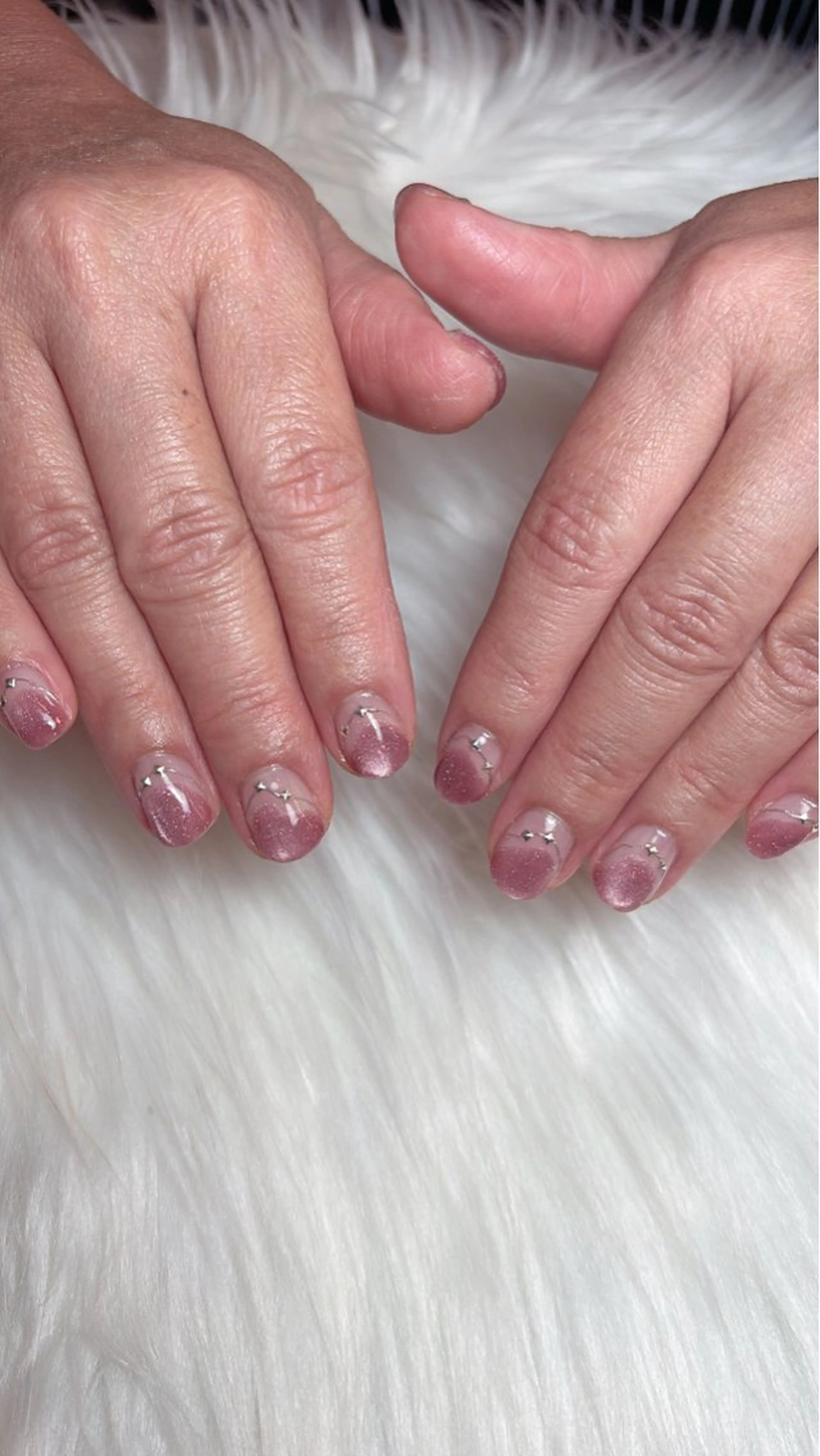 ネイル フレンチネイル マグネットネイル ミラーネイル ハンドネイル Lino𓂃⟡.· Chizuruのネイルデザイン