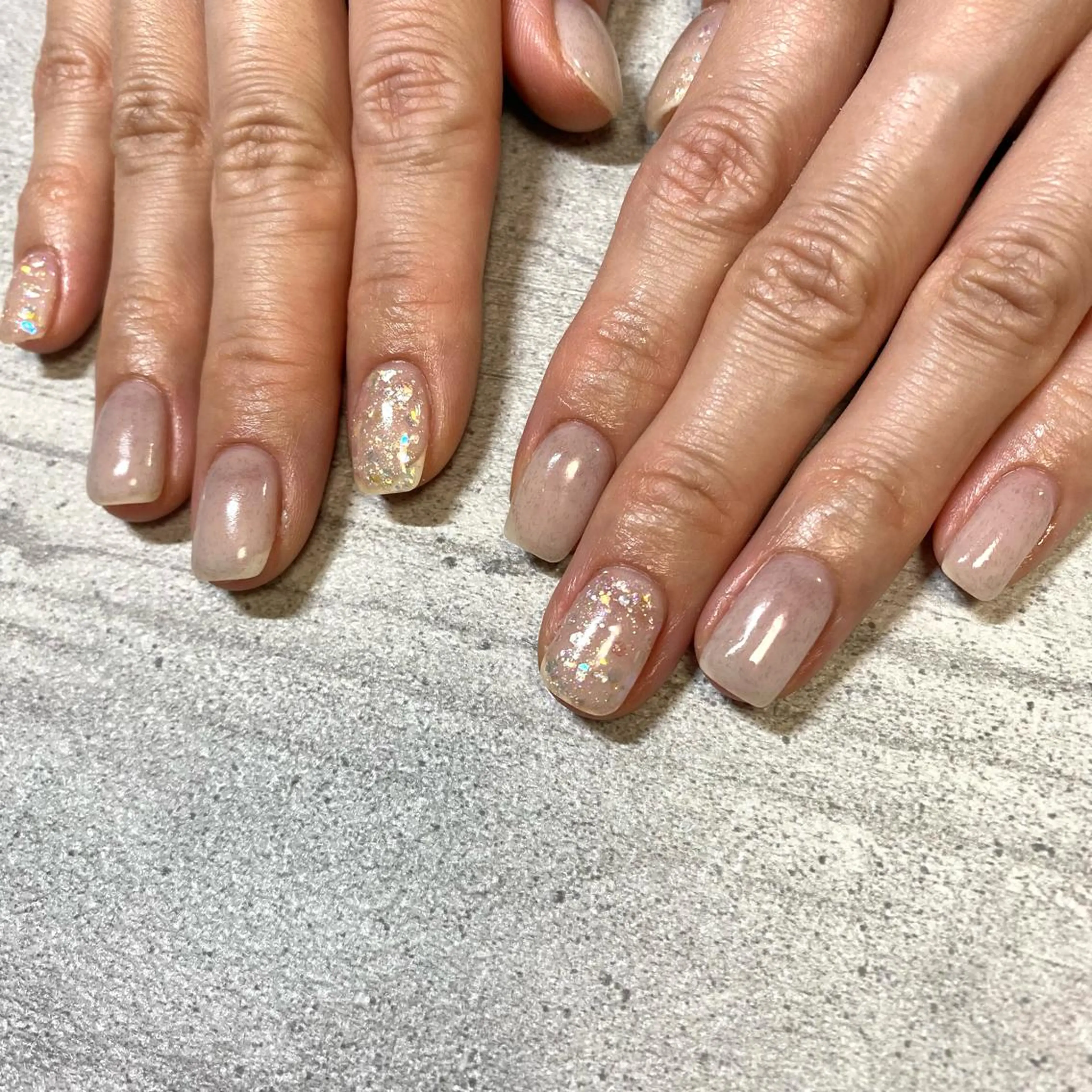 ショート カラー パーマ ヘアアレンジ メンズ キッズ ネイル マツエク・マツパ アイブロウ シンプルネイル ハンドネイル ハンドケア 今福鶴見ネイル 8(ｴｲﾄ)のネイルデザイン