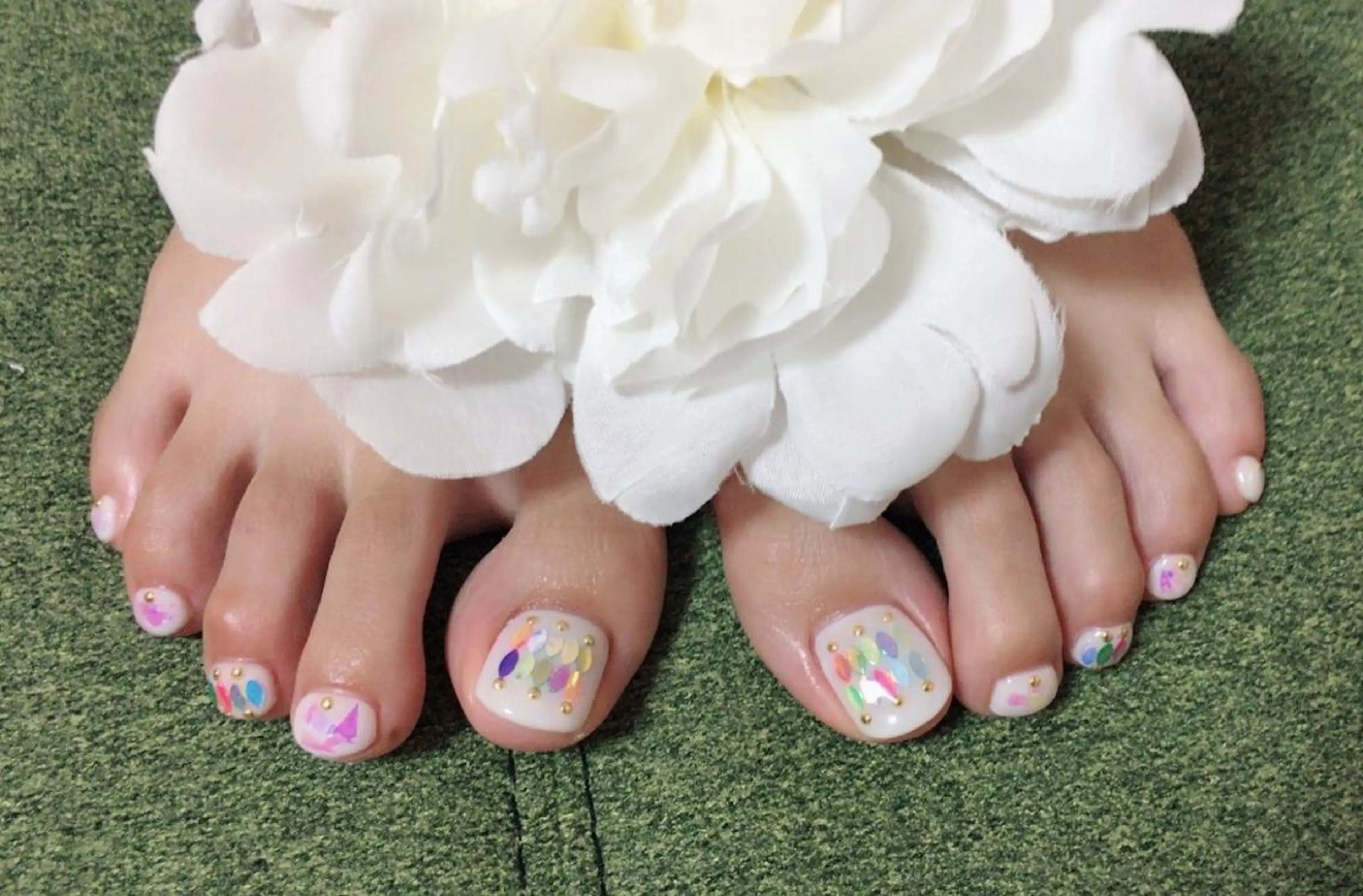 ネイル オーロラネイル キラキラネイル フットネイル Nail Salon .shunのネイルデザイン