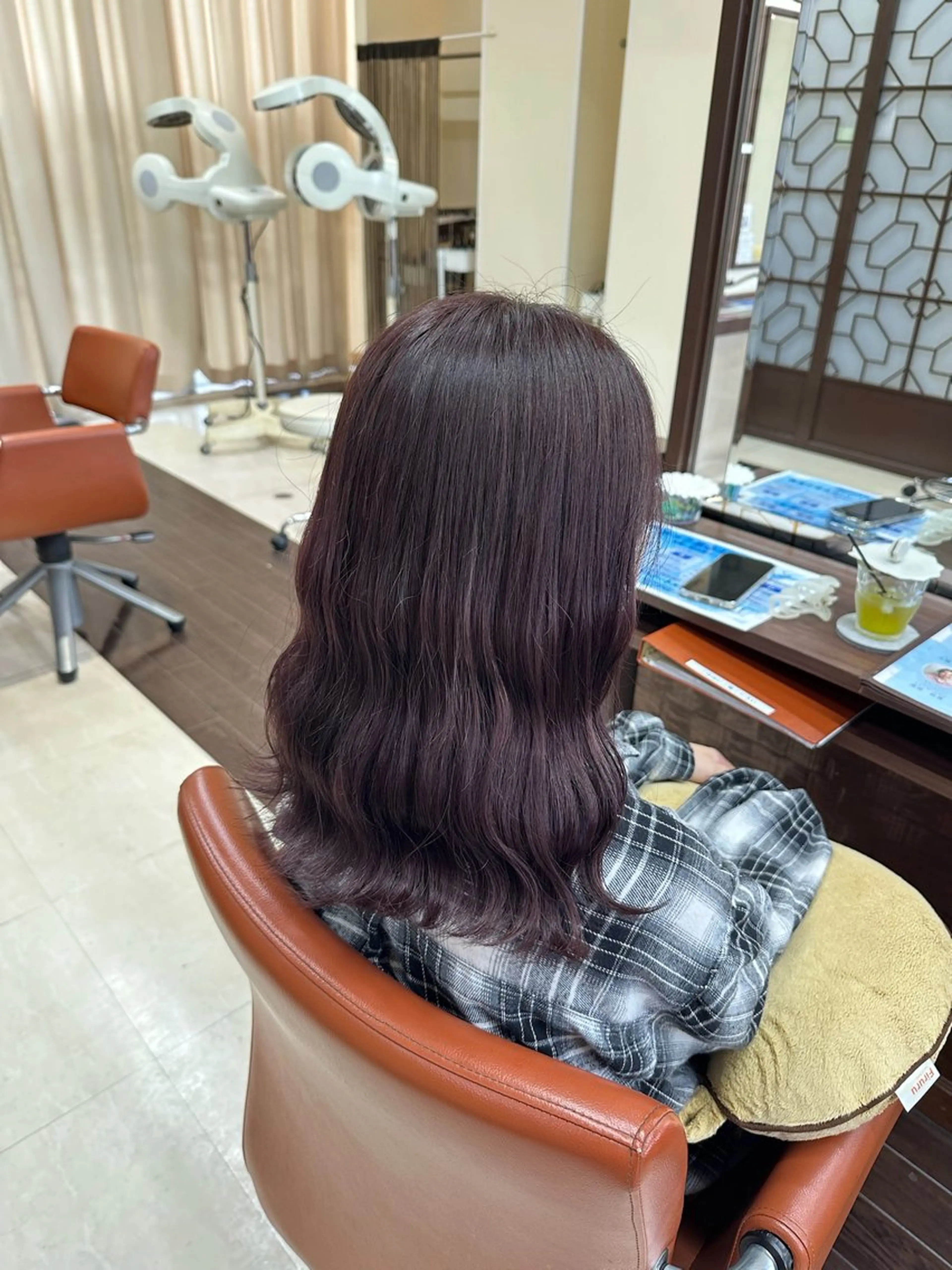 セミロング カラー ⛄️カラーモデル /艶カラー/あい⛄️のヘアスタイル