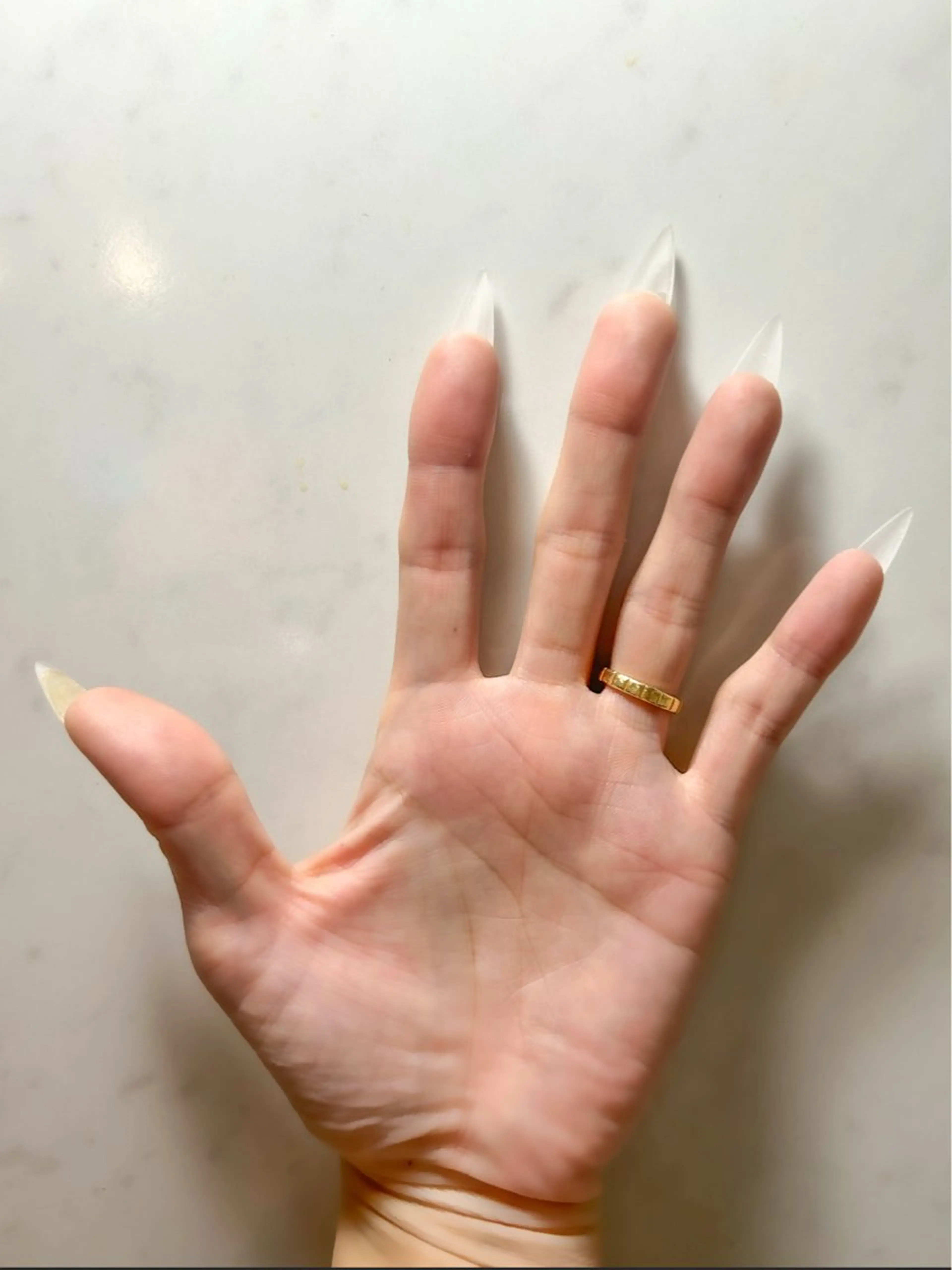 ネイル ネイルサロンエーナイン札幌大通本店所属・宇野 舞美のネイルデザイン