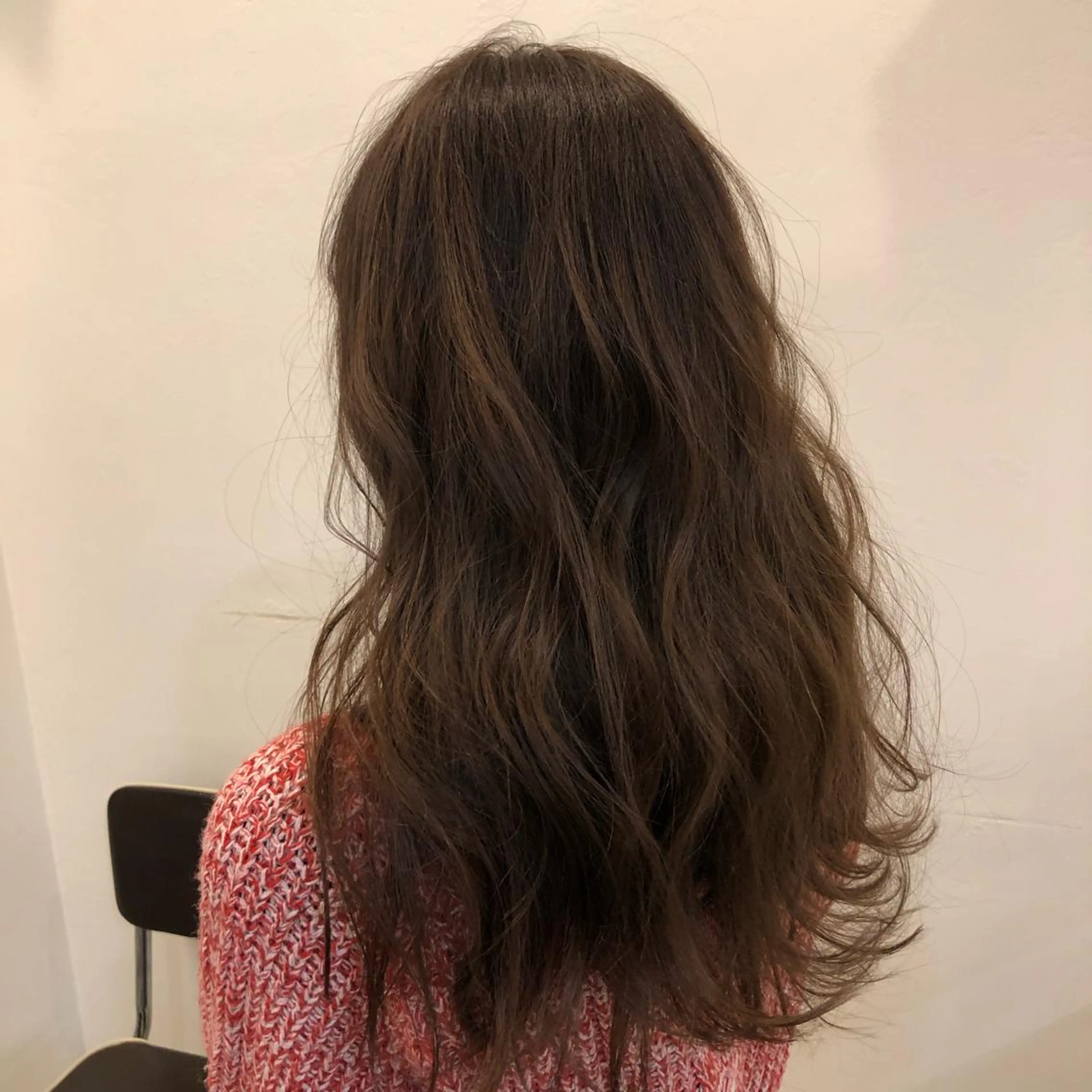 セミロング カラー アッシュ ベージュカラー 畠山 渚のヘアスタイル