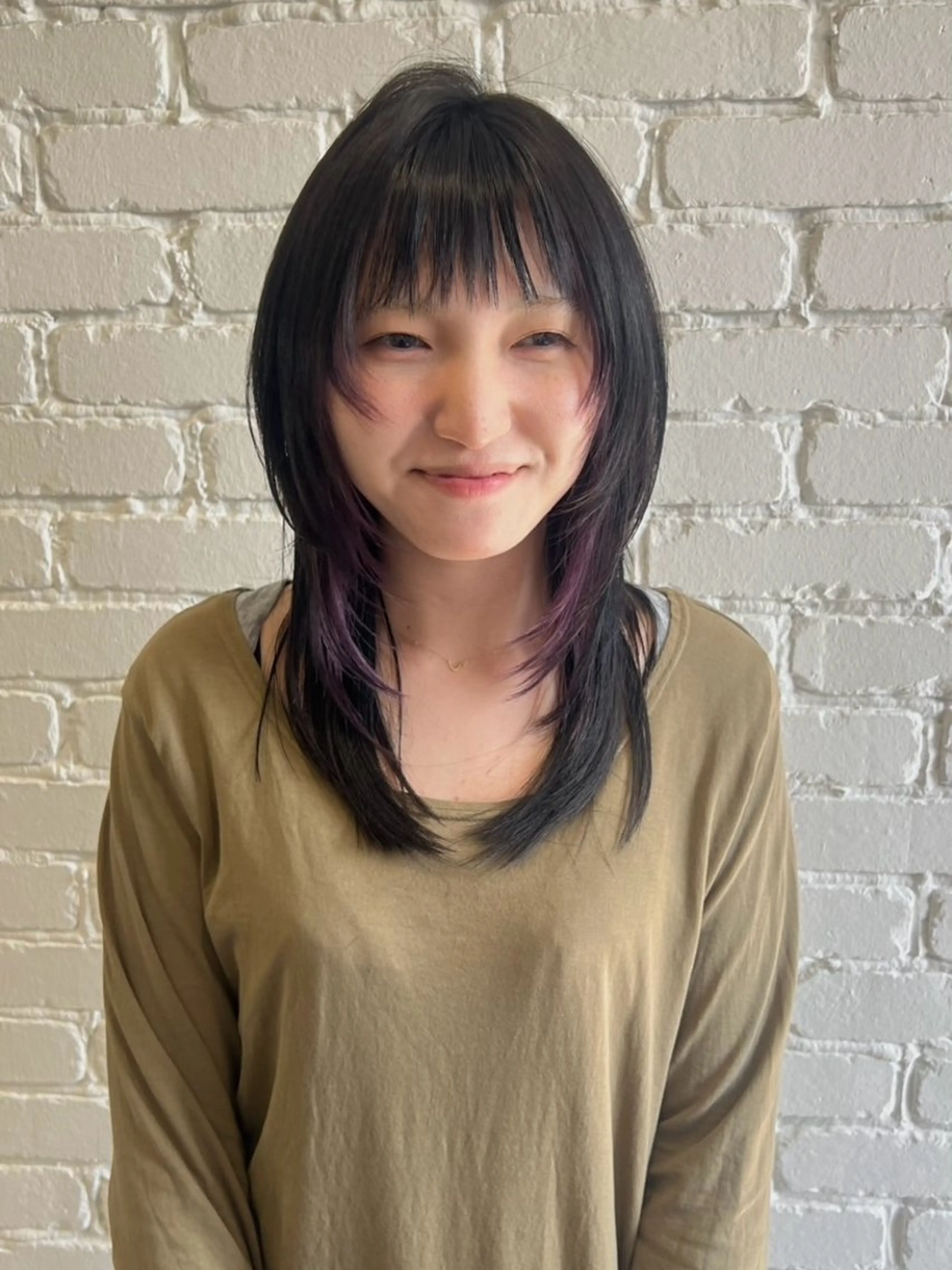 ミディアム カラー インナーカラー ハッシュカット 💫レイヤーカット 💫ブリーチ💫サキのヘアスタイル