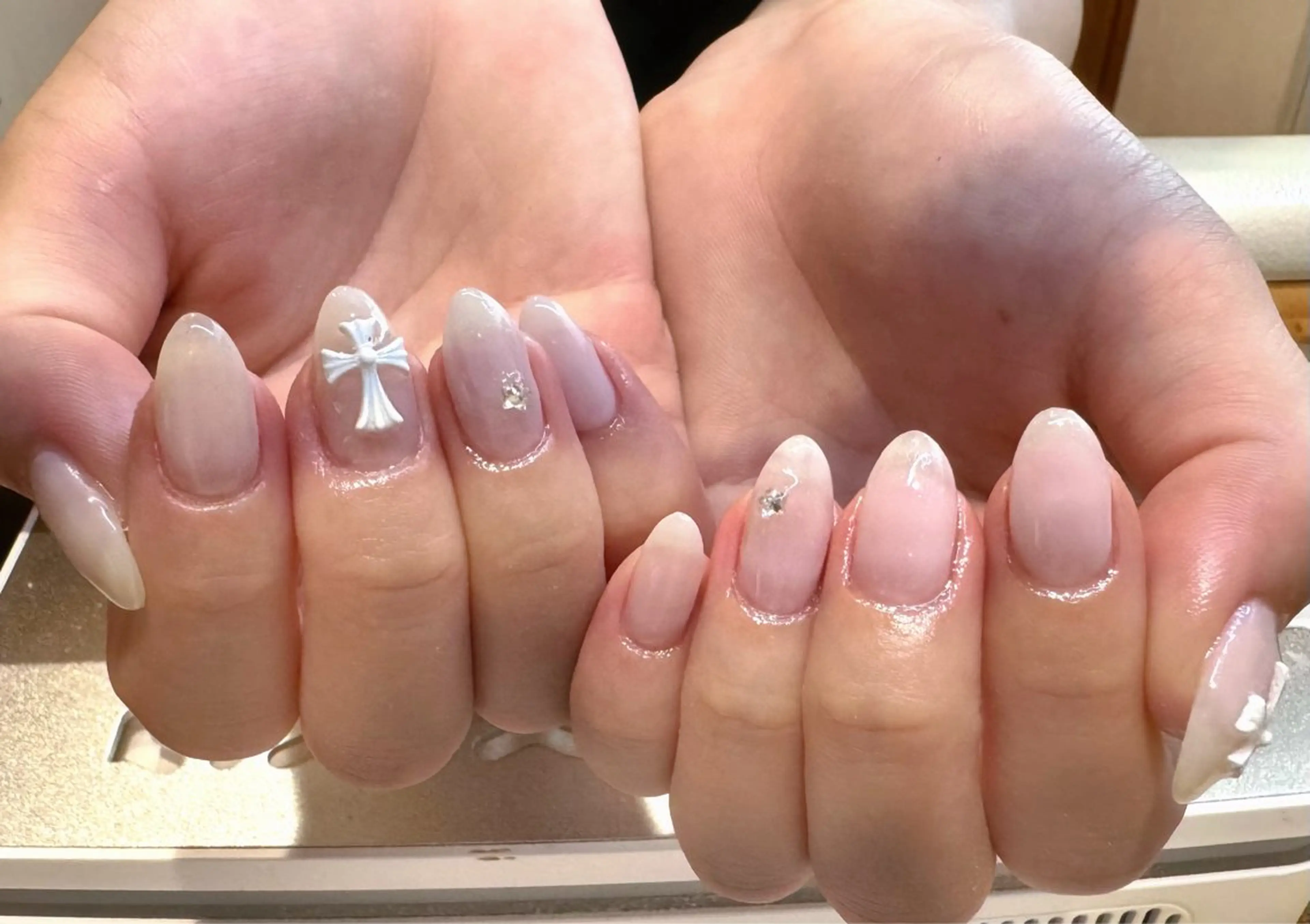 ネイル べっ甲ネイル ボルドー ブラウン マグネットネイル ニュアンスネイル ハンドネイル RinRin　nail所属・孔 ジンシェンのネイルデザイン