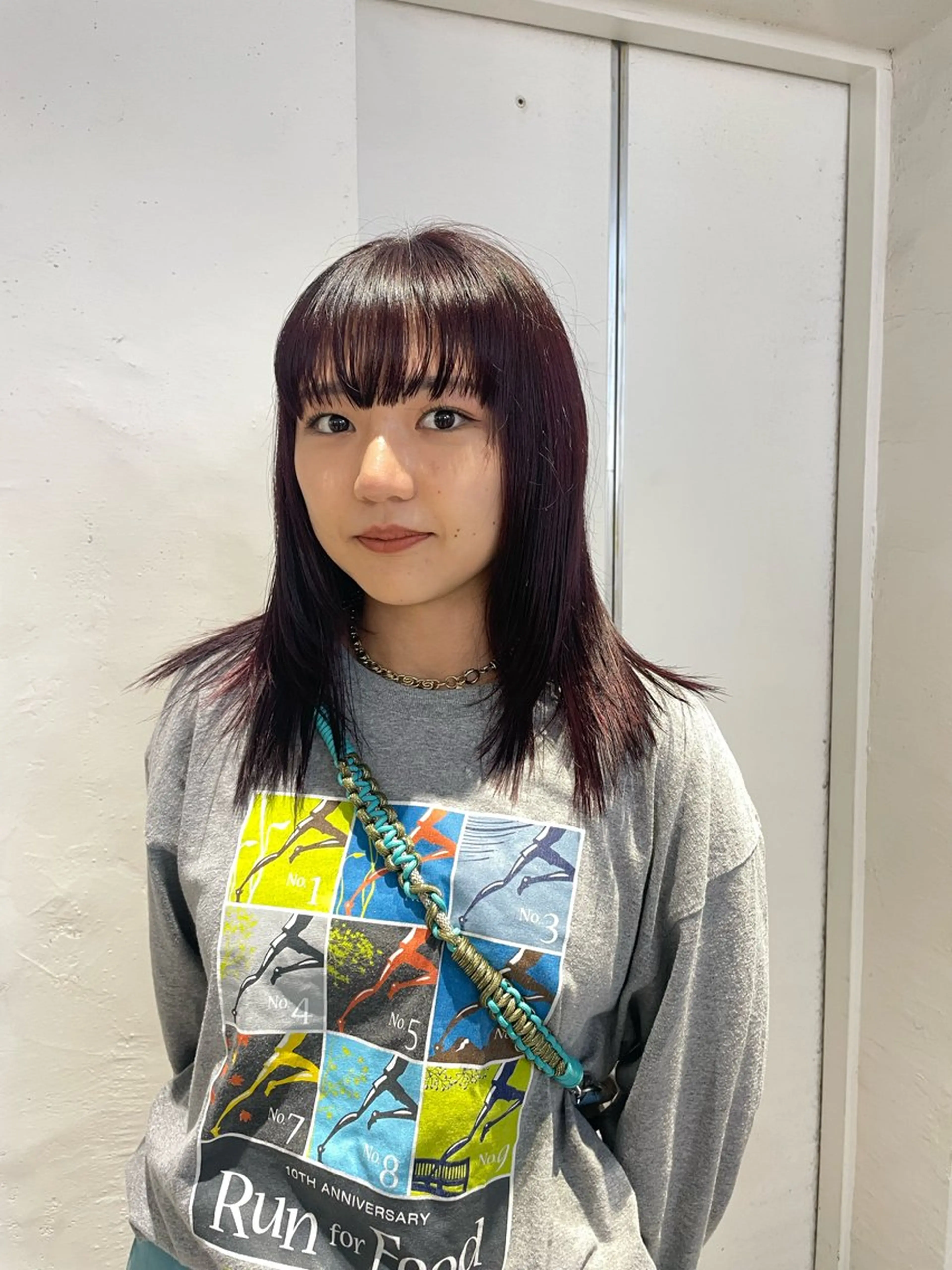 ミディアム カラー ヘアカラー 🌟暖色系ハイトーン 🌟AIのヘアスタイル