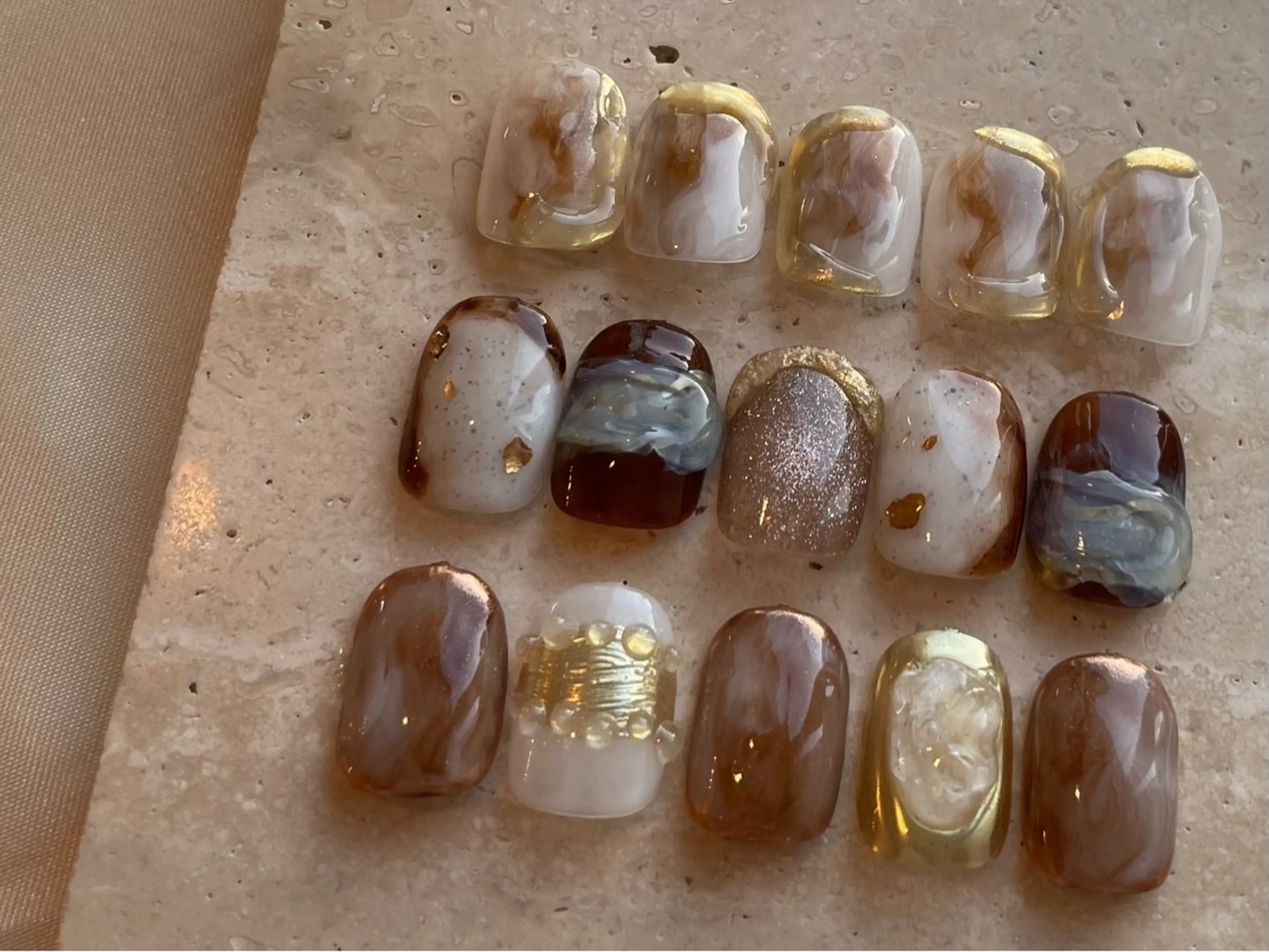 ネイル essence所属・pétit maakoのネイルデザイン