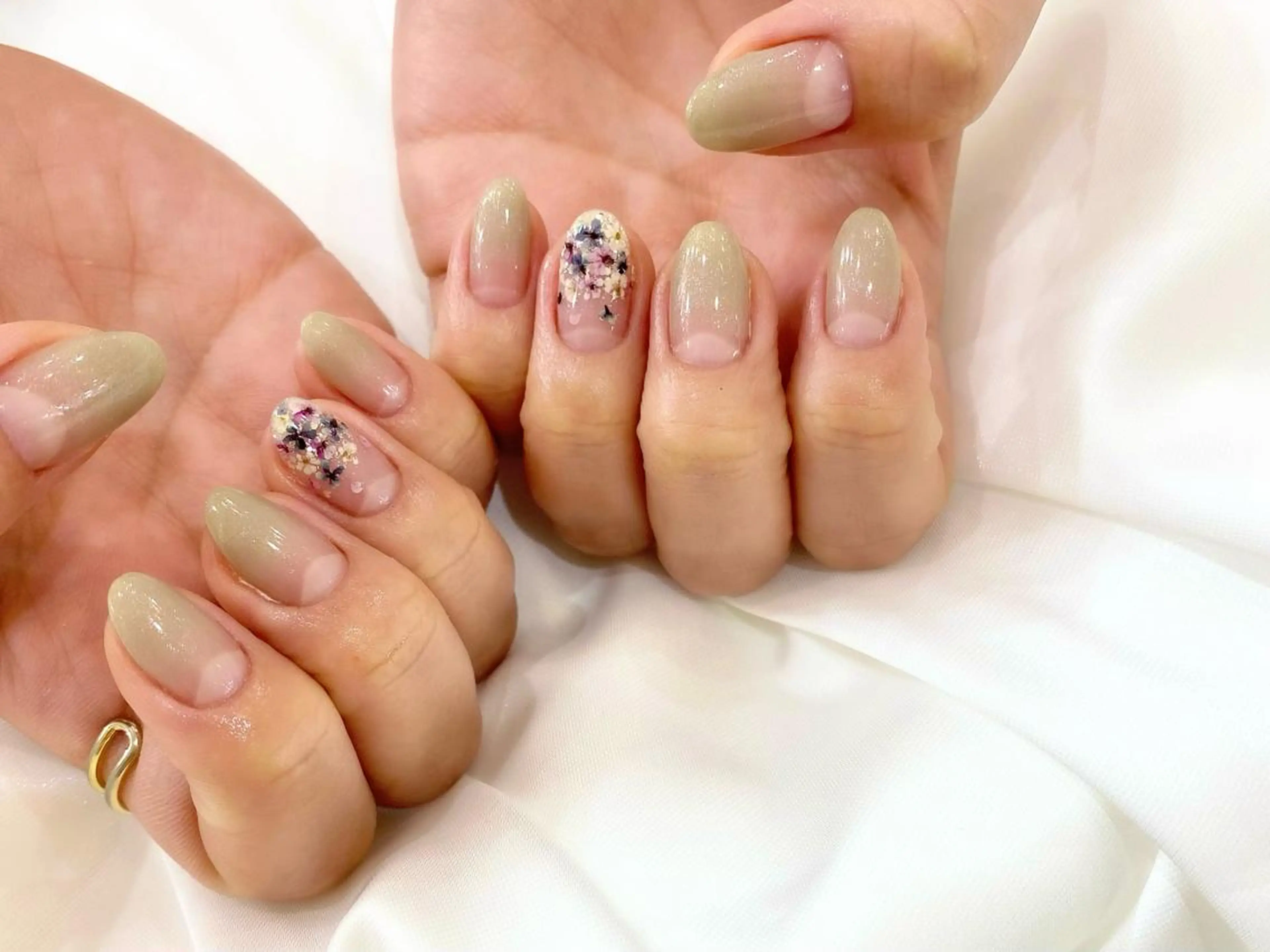 ミディアム ネイル nail salon miRANのネイルデザイン