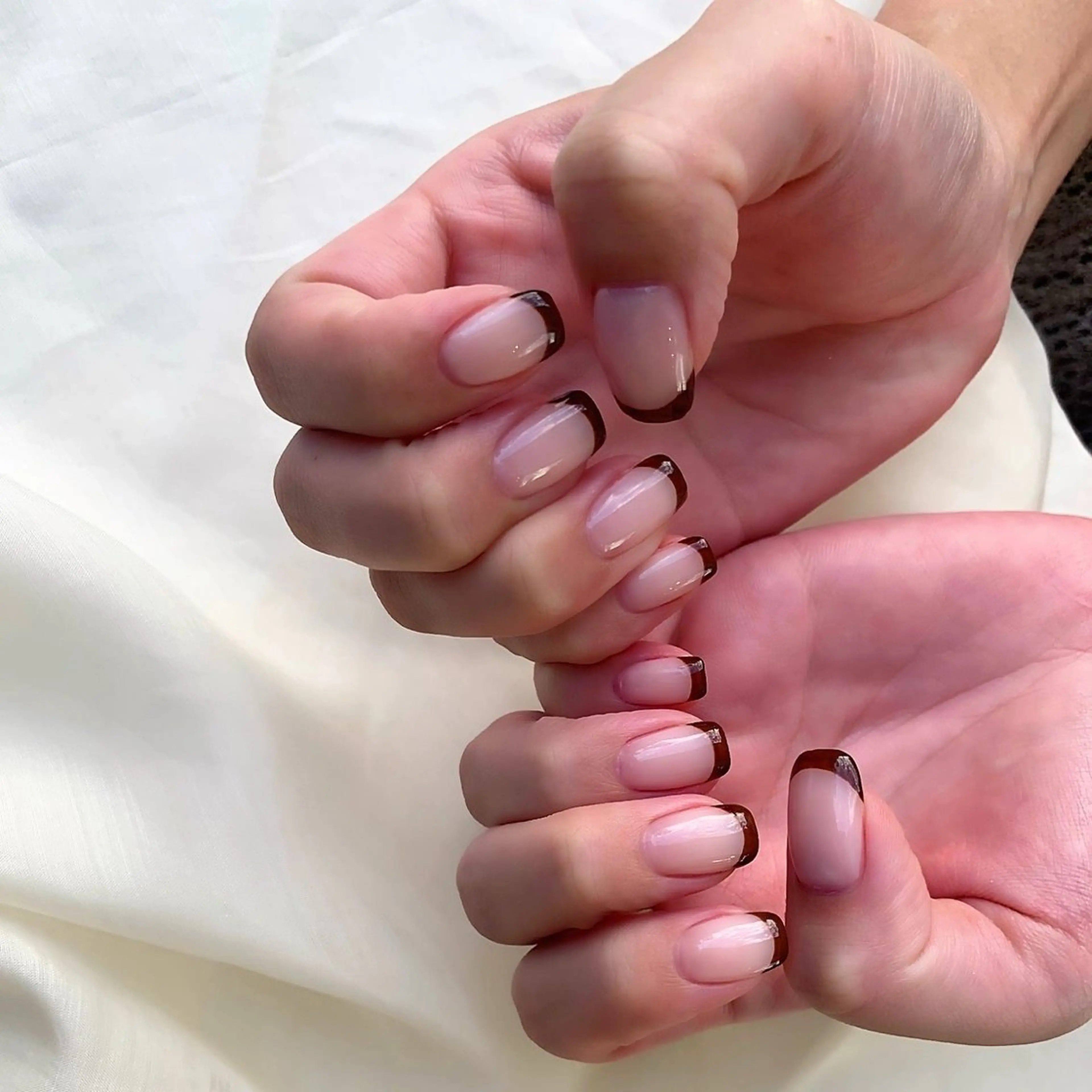 【Jrネイリスト】ハンドパラジェル フレンチ/グラデーションの写真