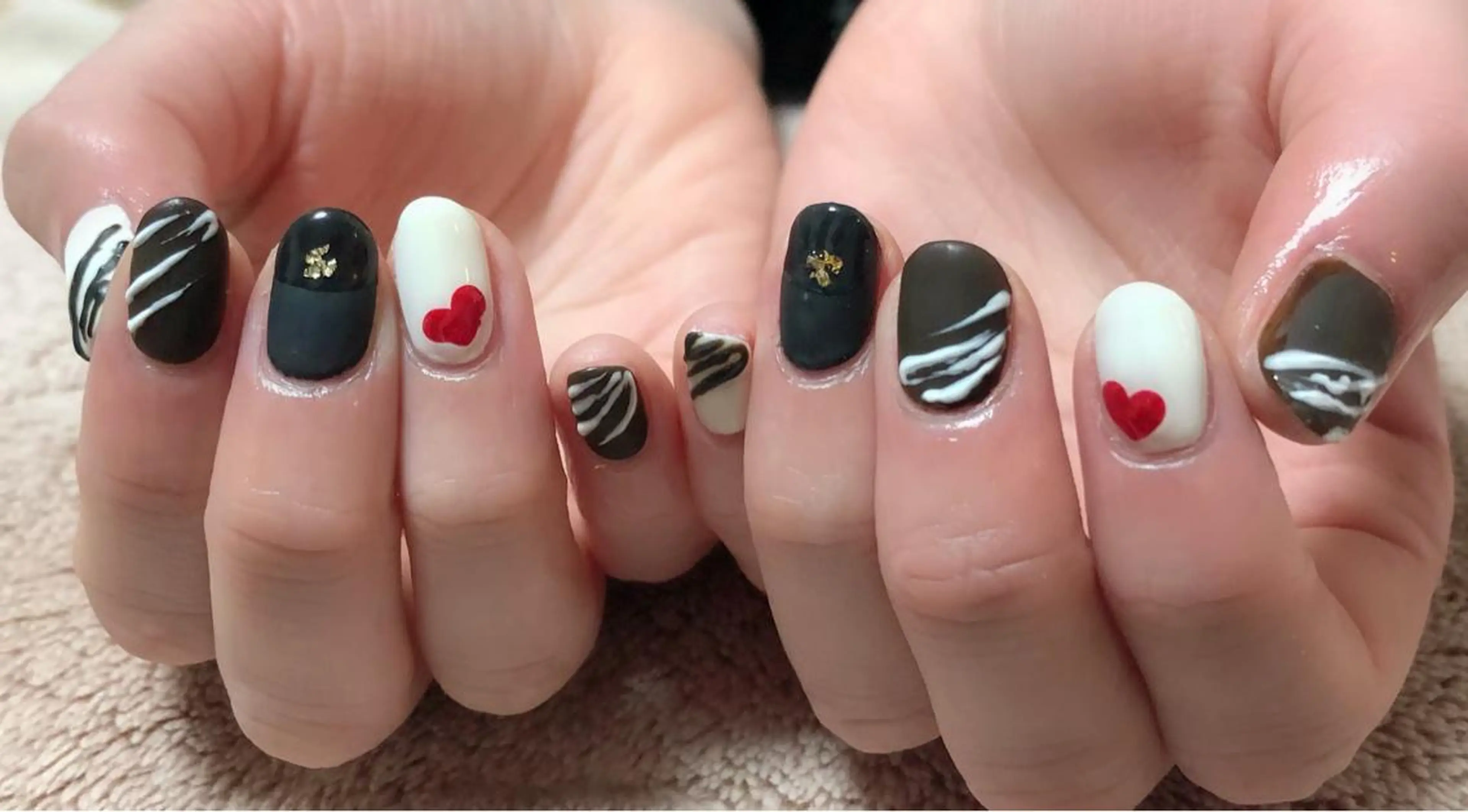 ネイル ハンドネイル t. yoshizawaのネイルデザイン