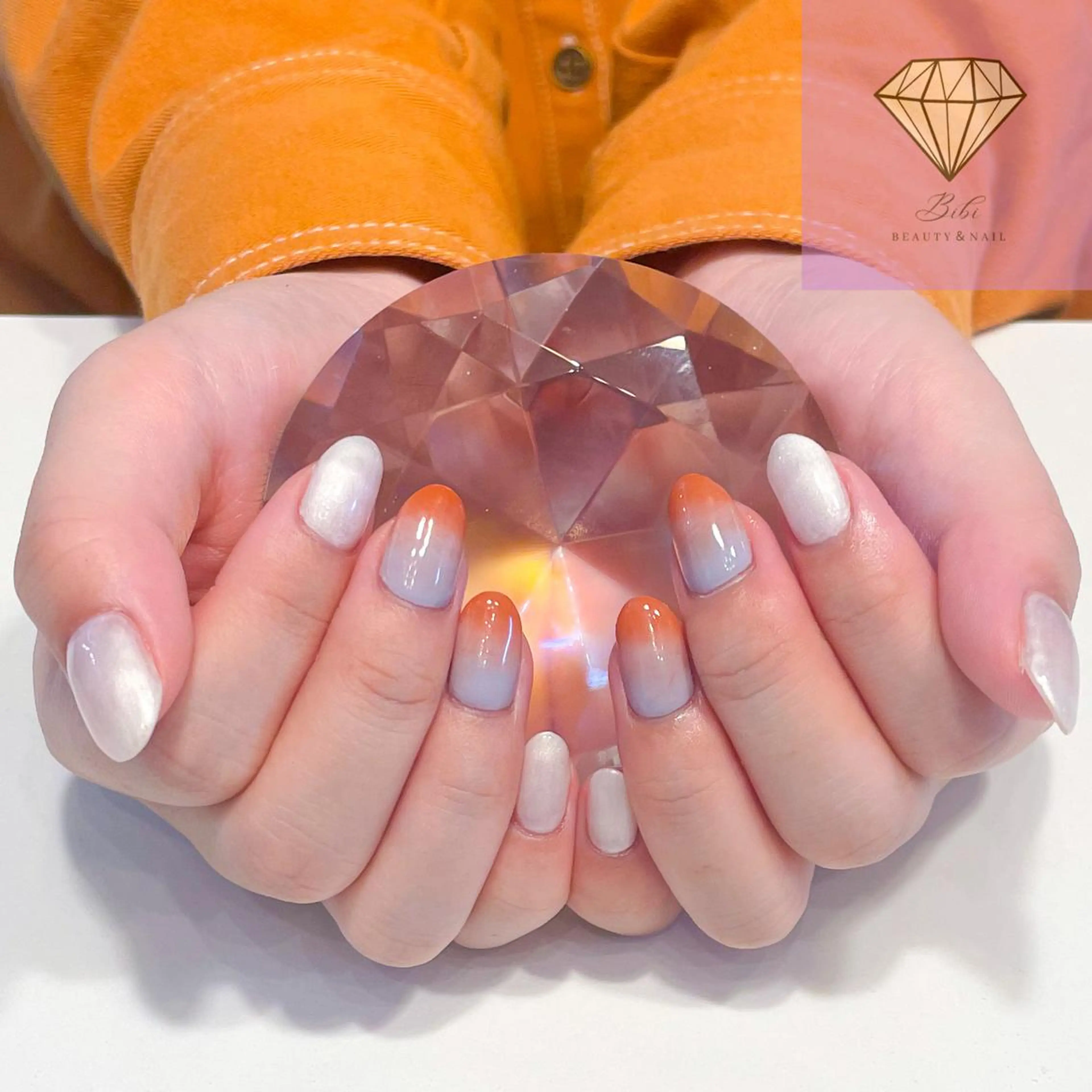 ネイル アートネイル グラデーション ワンカラーネイル ホワイト ハンドネイル ネイルサロン💎 Bibiのネイルデザイン