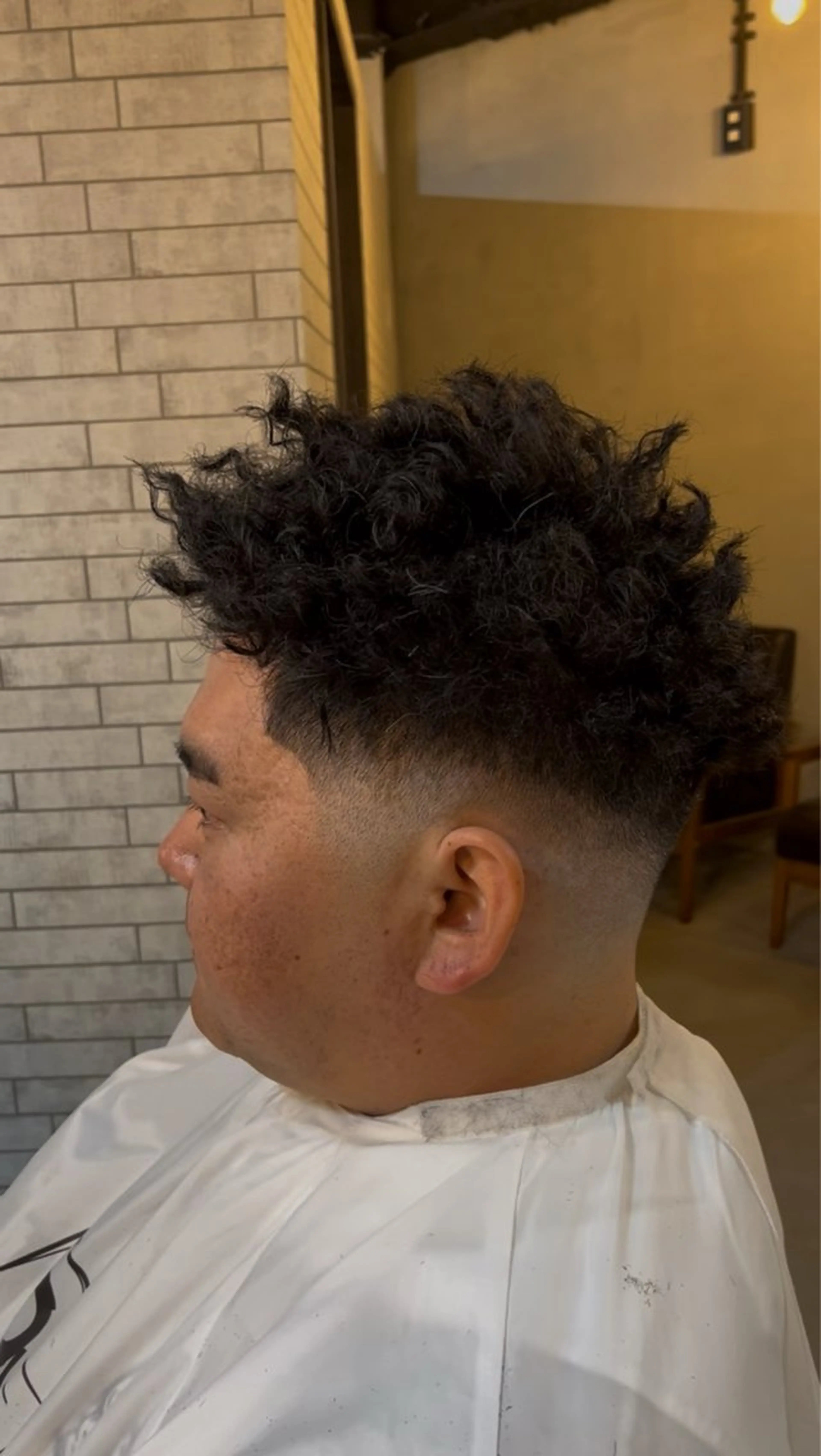 ショート パーマ メンズ カット パーマ 海外風メンズ🇺🇸 💈N.Yuto💈のヘアスタイル