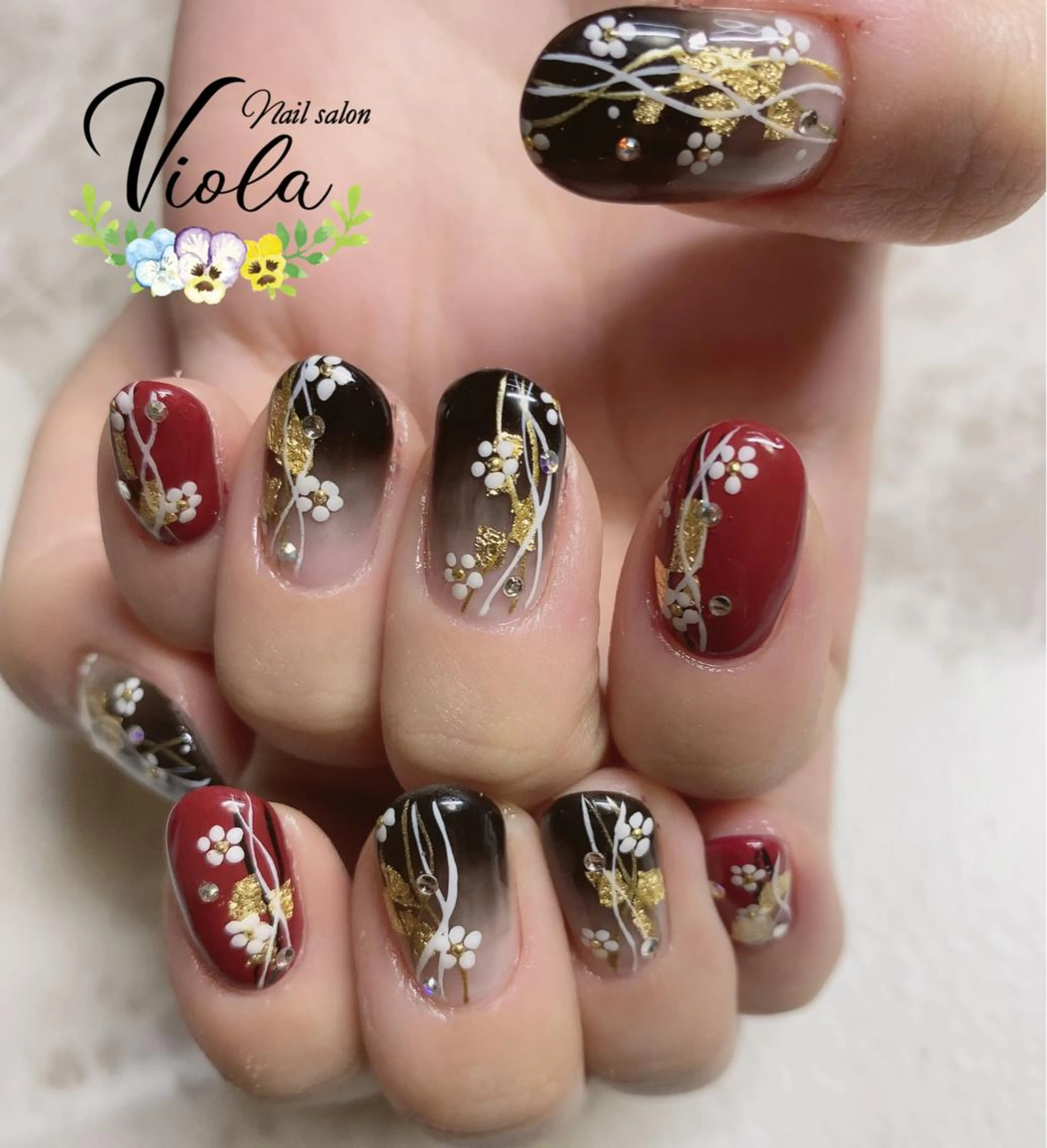 ネイル グラデーション ハンドネイル Nailsalon Viola所属・ネイルサロン Violaのネイルデザイン