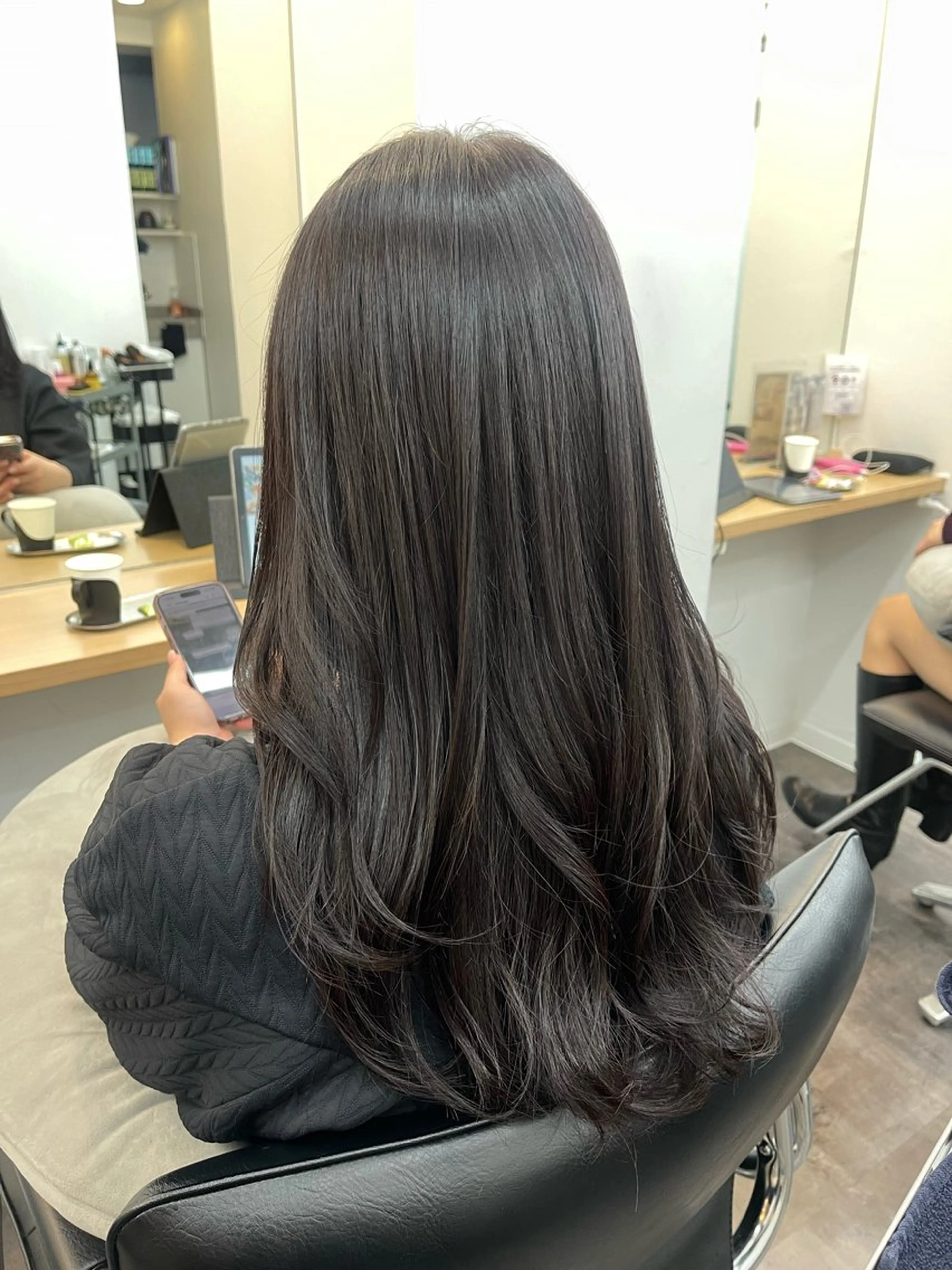 ロング カラー カット ヘアカラー トリートメント WISTERIA P LUS1 ikumiのヘアスタイル