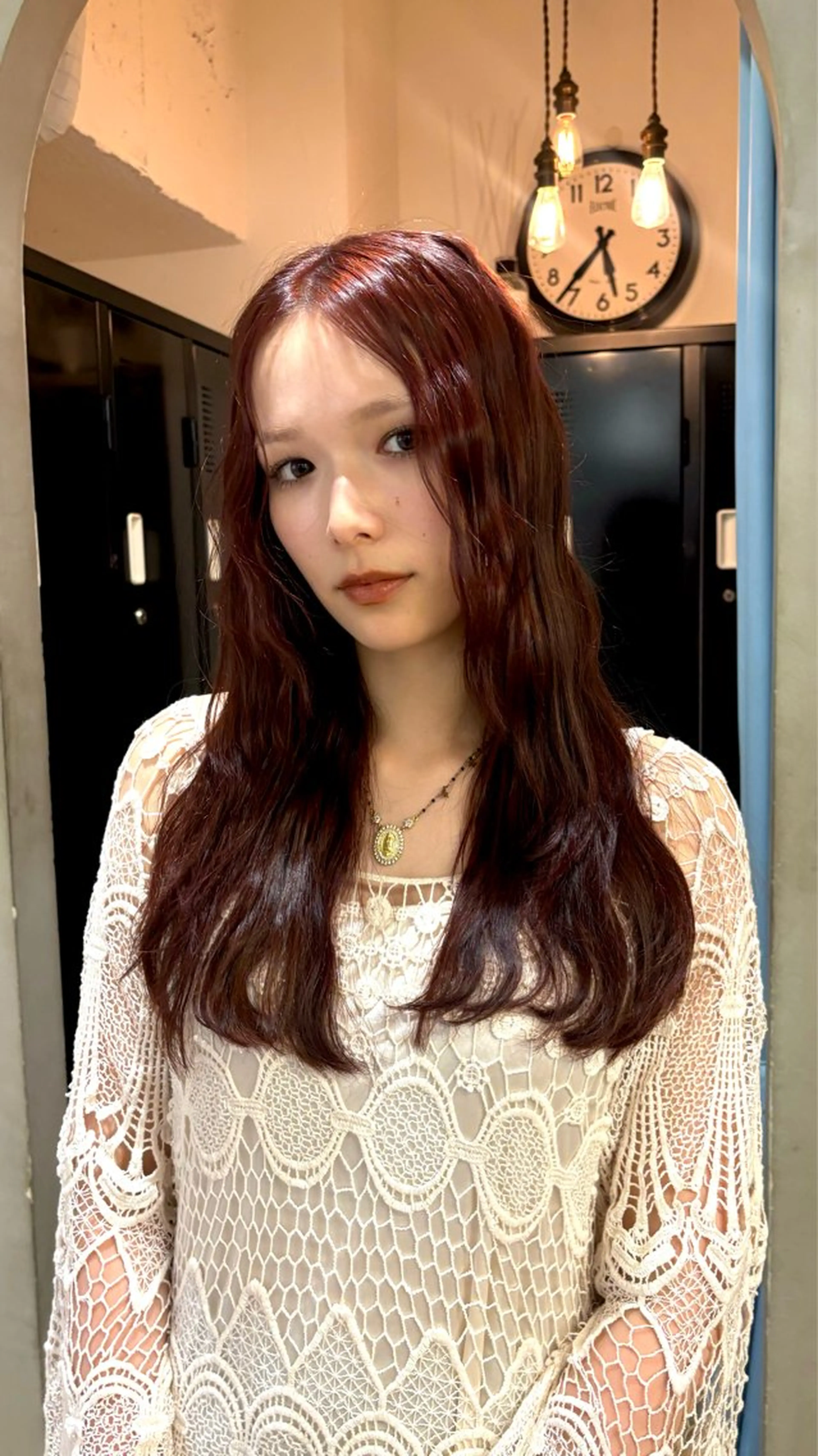 セミロング 🍎デザインカラー /カエデ🍎のヘアスタイル