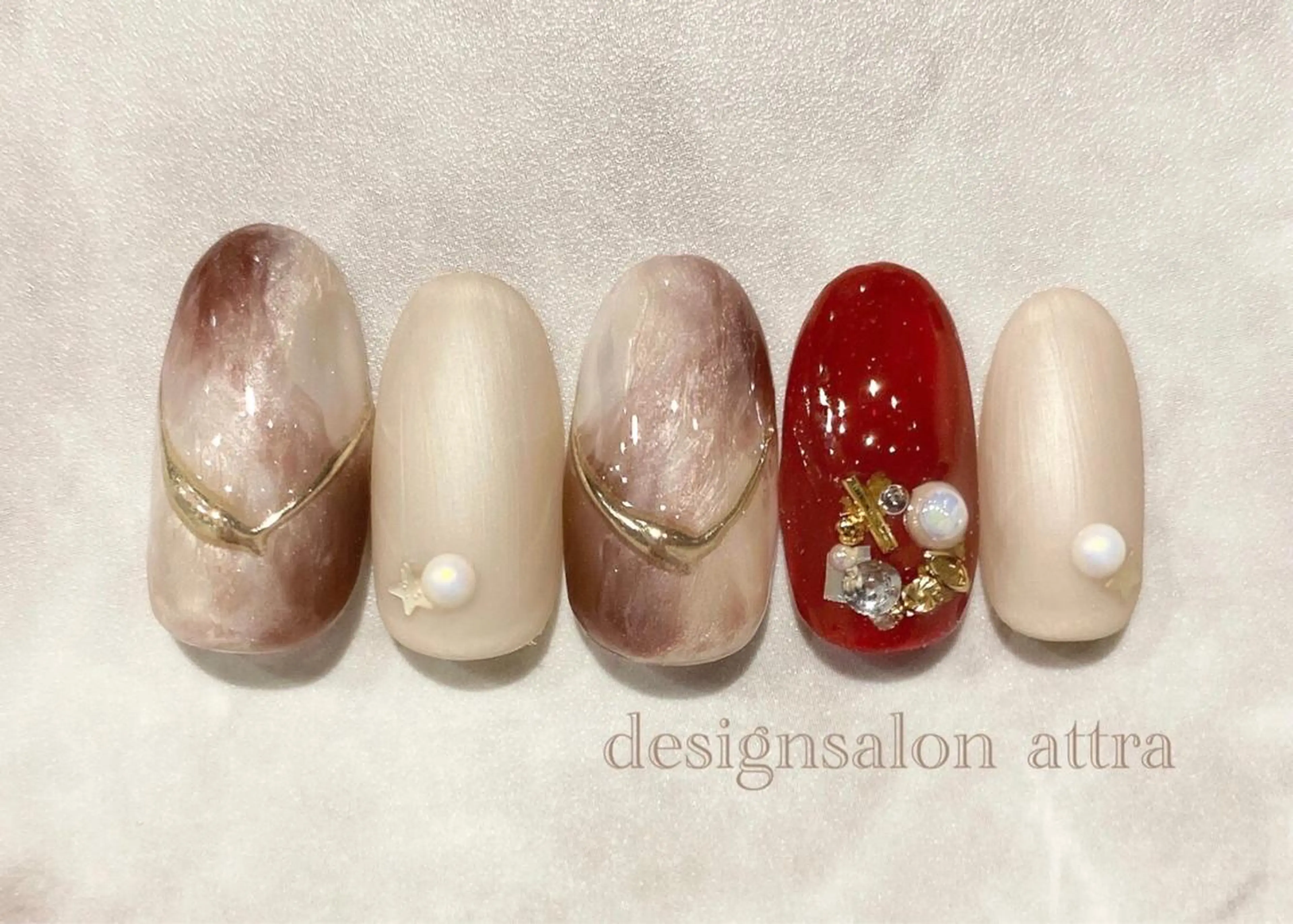 ネイル デザインサロン attra 本八幡店のネイルデザイン