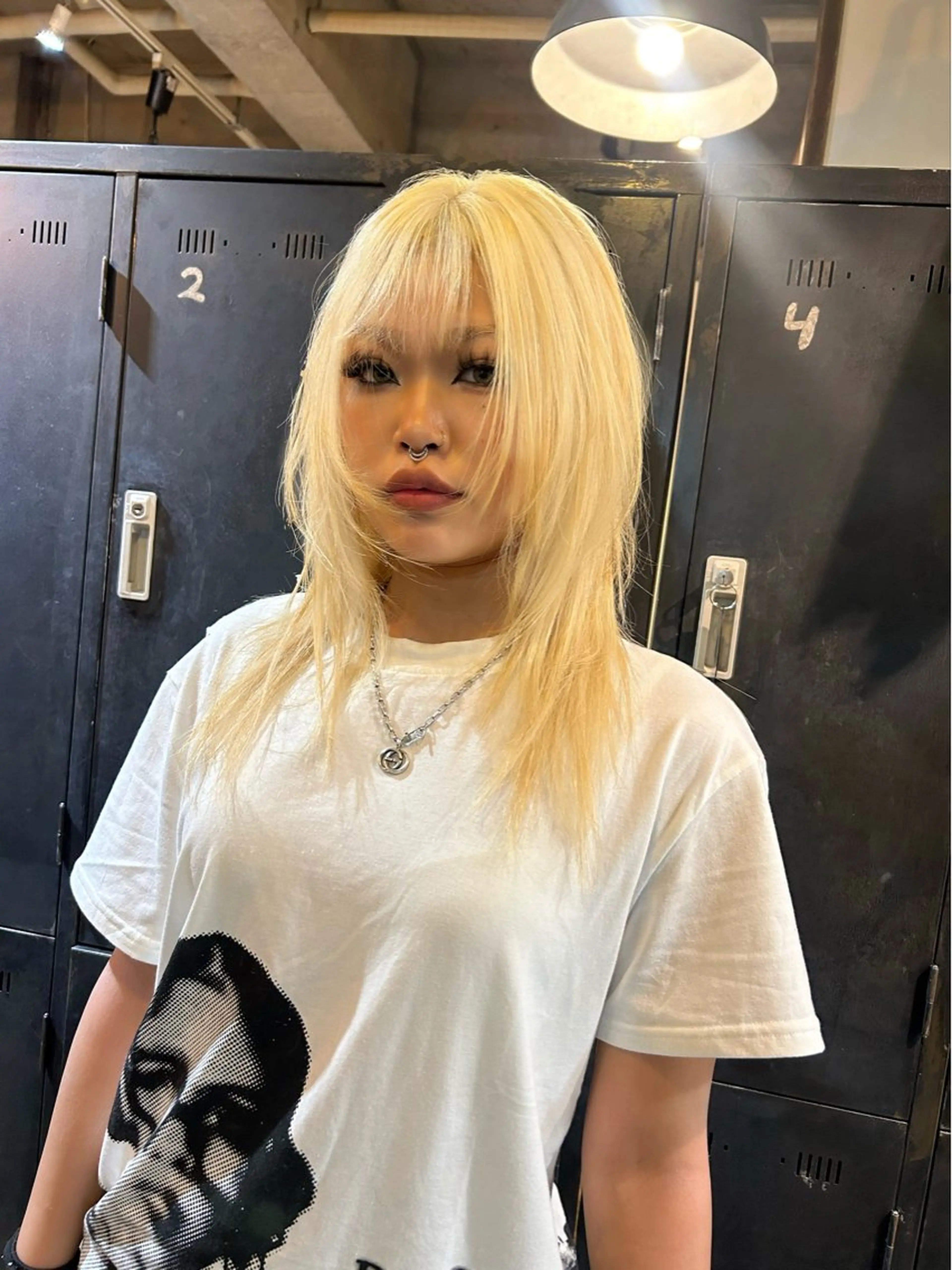 セミロング カット ヘアカラー トリートメント L STUDIO所属・ハイトーン/ブリーチ 🧁soraのヘアスタイル