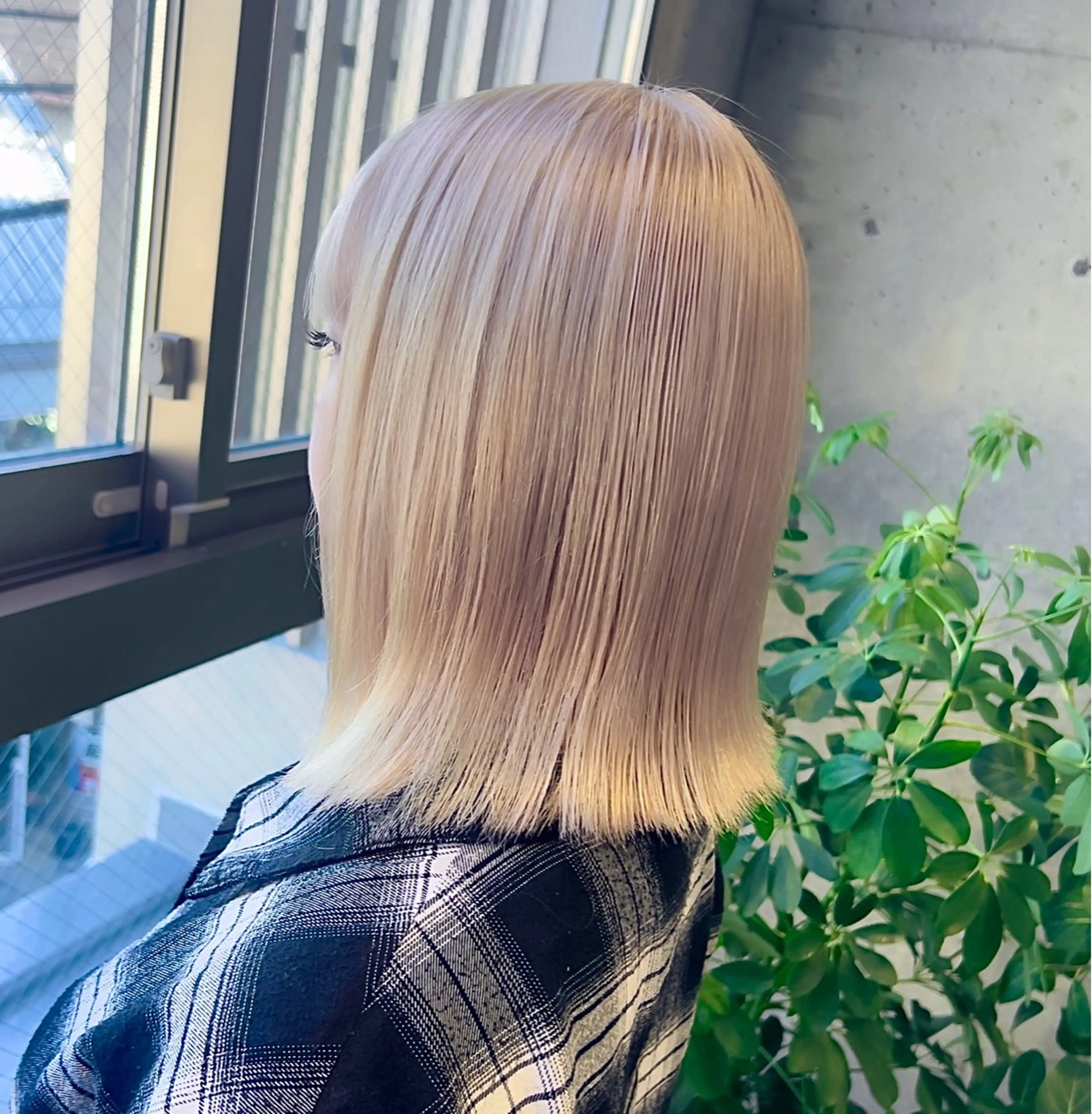 カラー ベージュカラー ホワイトベージュ カット ヘアカラー トリートメント 透明感/血色カラー/ 似合せレイヤー/ゆいのヘアスタイル