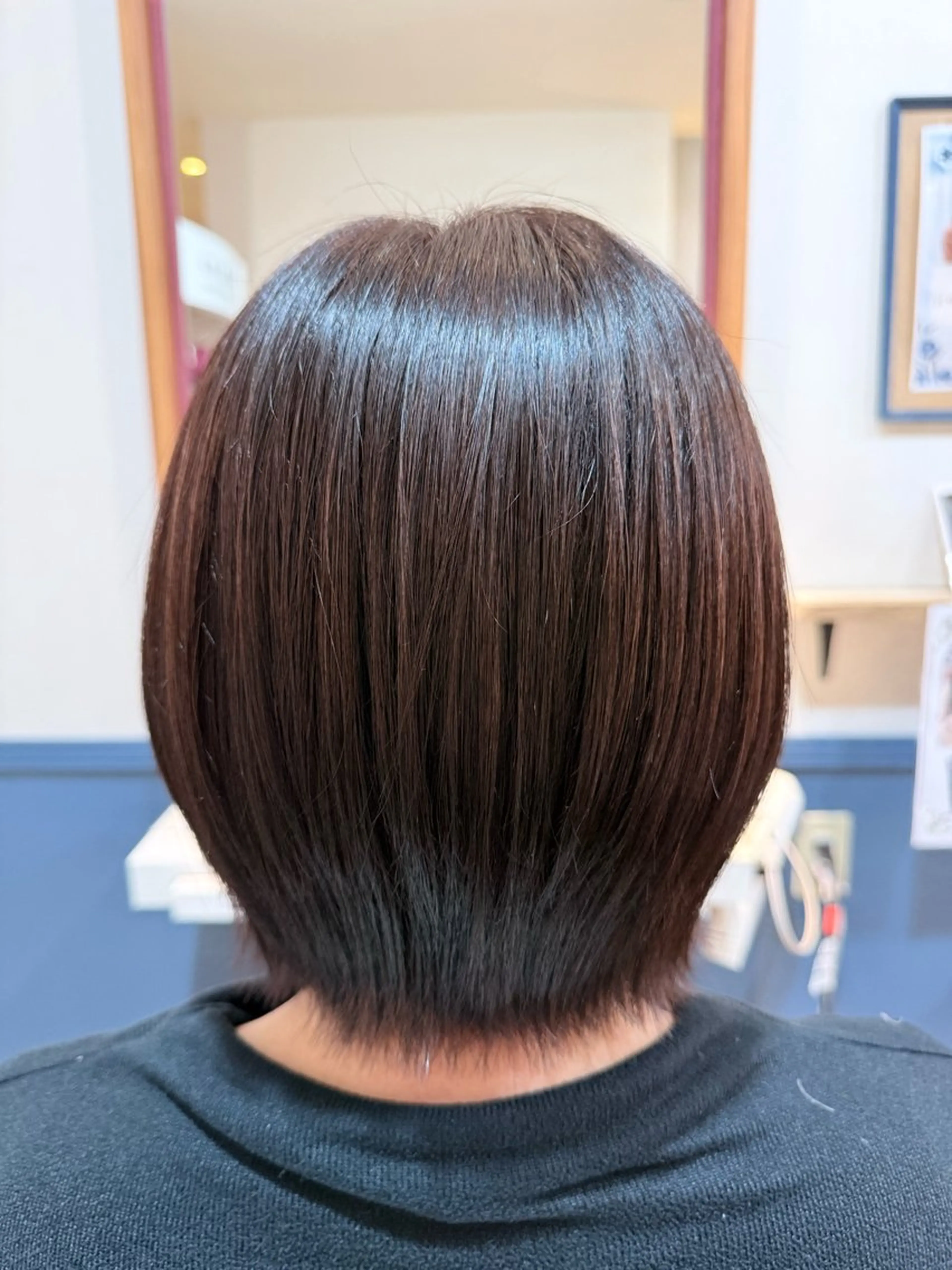 ショート ピンクブラウン ボブ ヘアカラー 芦原 愛弓のヘアスタイル