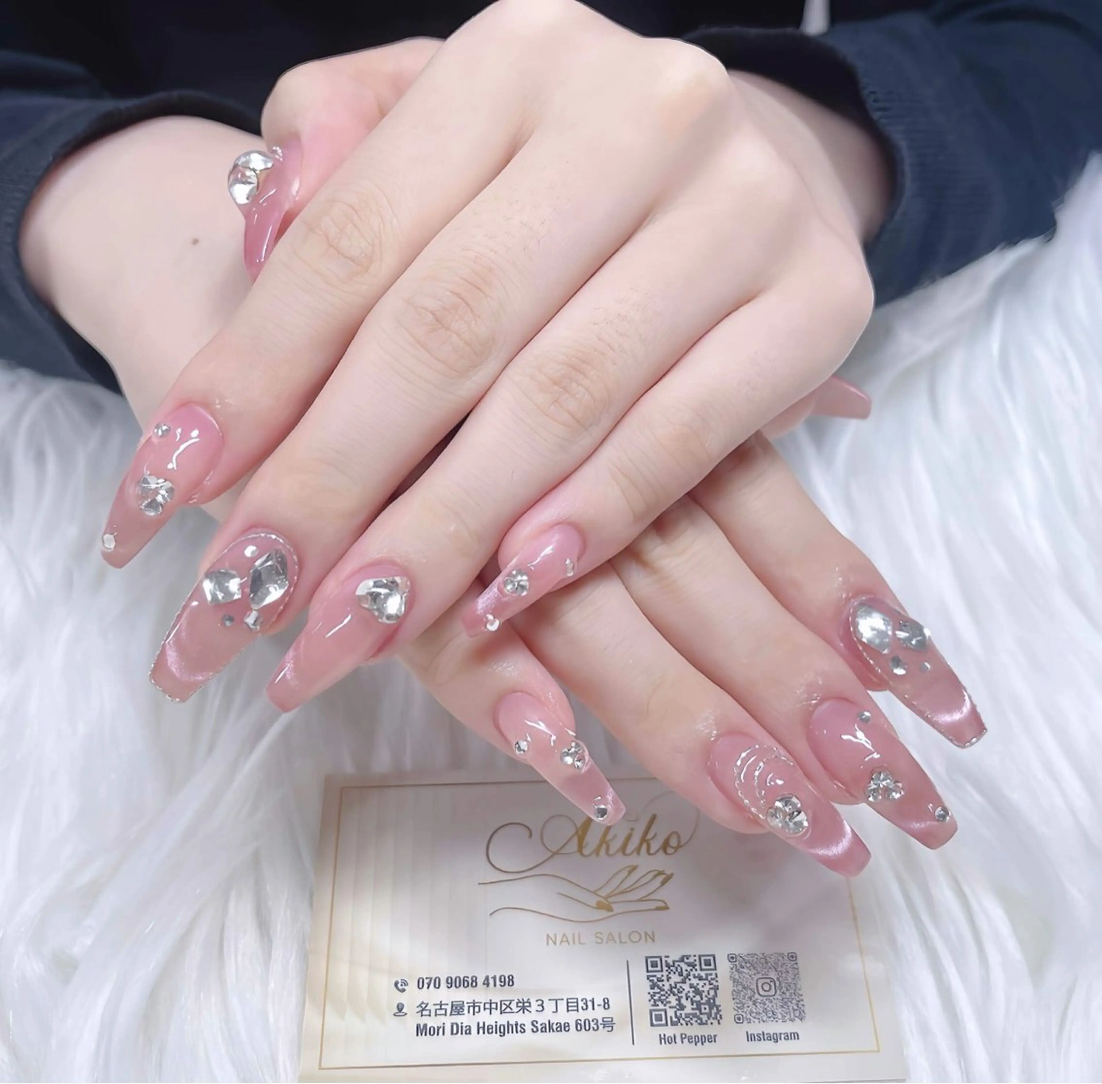 ネイル フットネイル ジェルネイル 韓国ネイル マグネットネイル 持ち込み Akiko ネイルサロン所属・AKIKO ネイルサロンのネイルデザイン