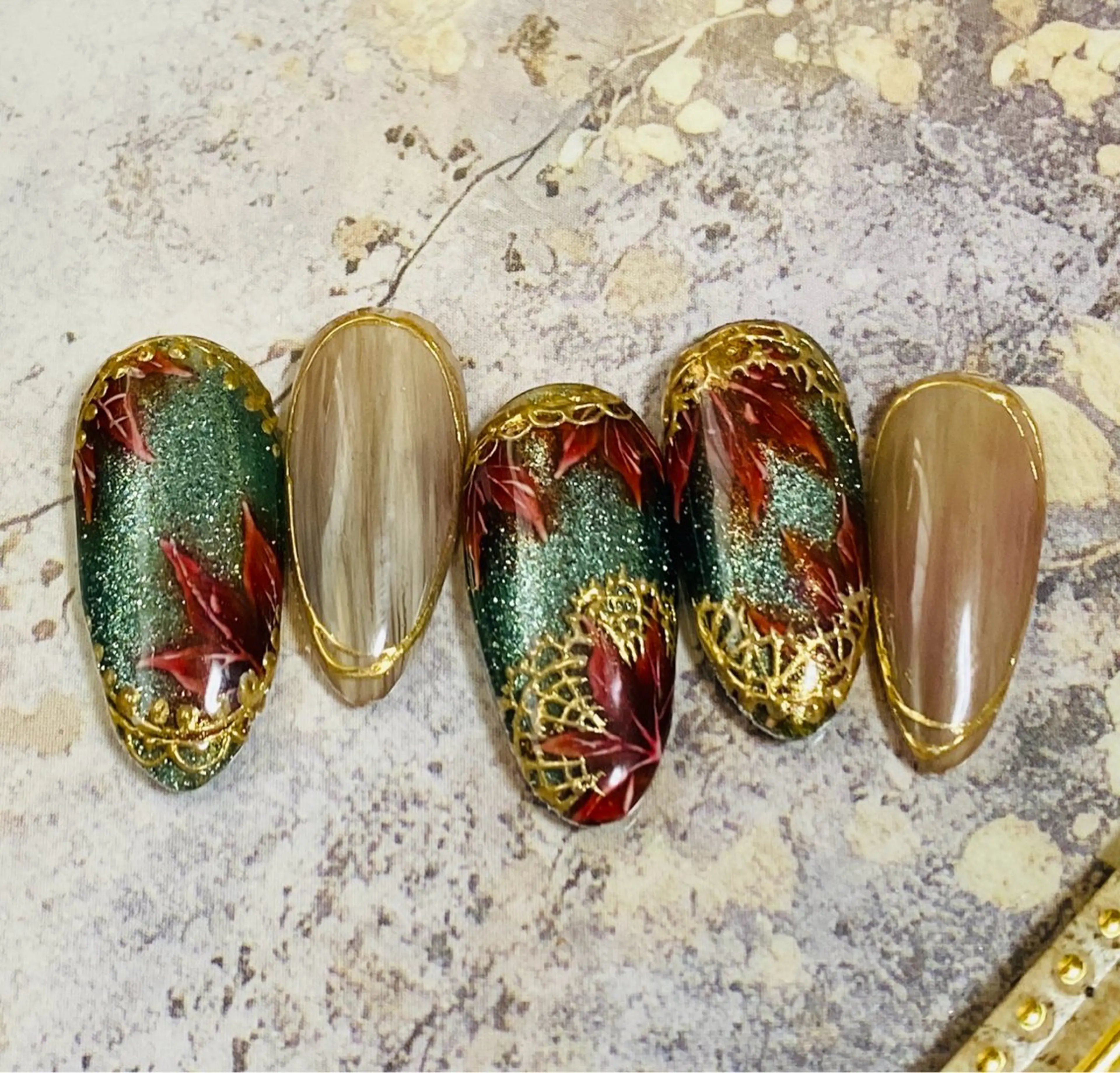 ネイル 冬ネイル クリスマス 自宅ネイルサロン ♦️nuance♦️のネイルデザイン