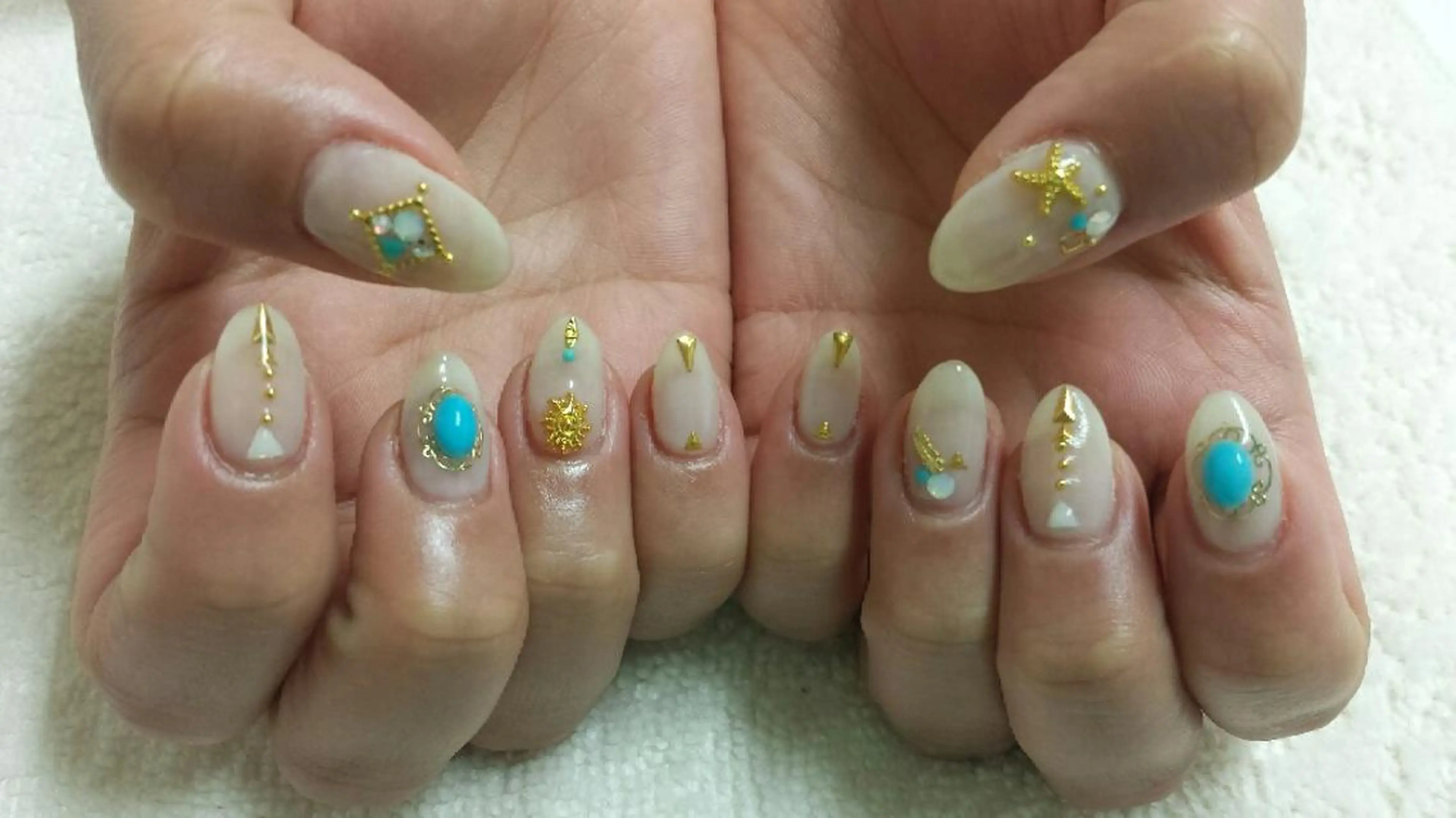 ネイル 河野ちえ (雑誌掲載サロン)のネイルデザイン