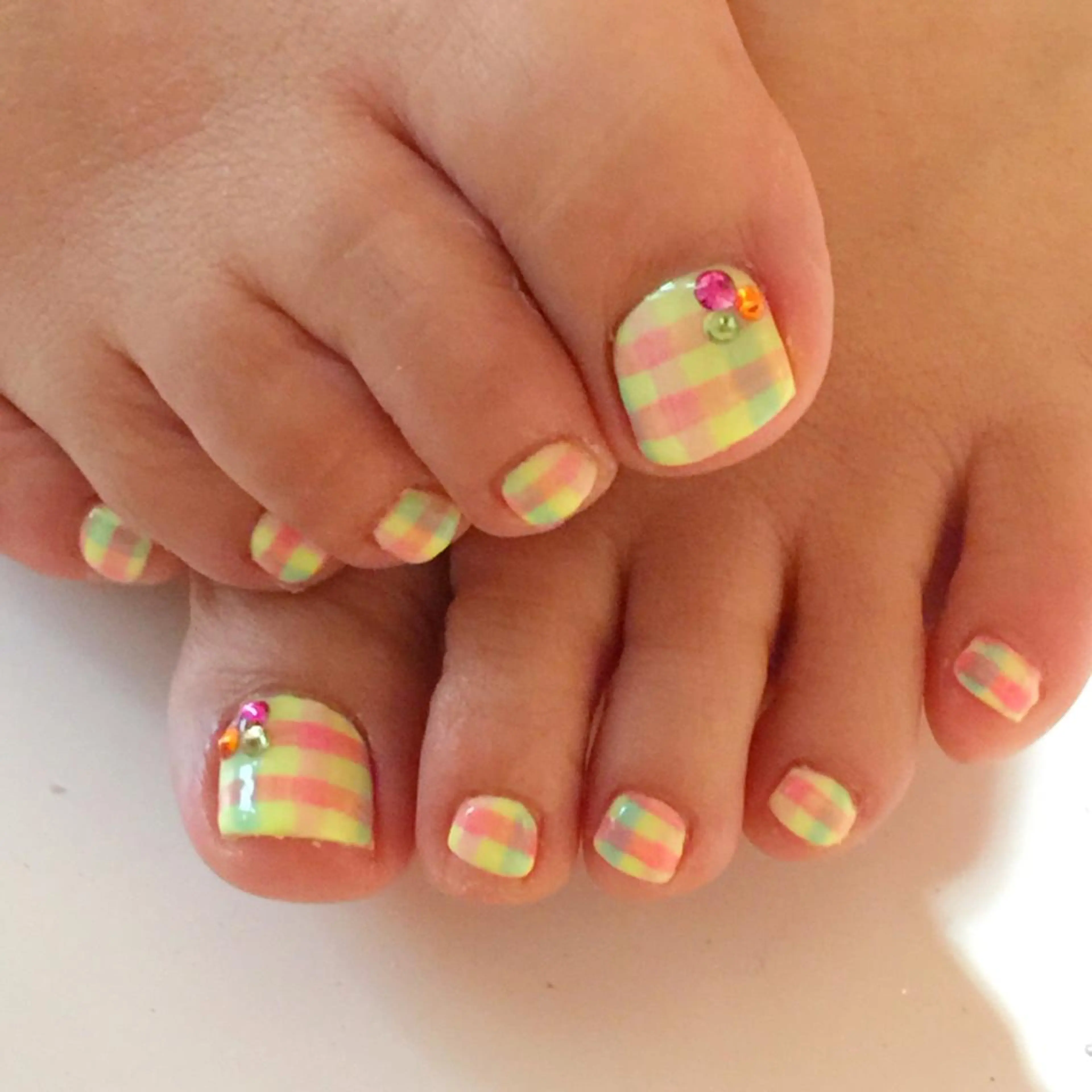 ネイル フットネイル ジェルネイル YUN 💅のネイルデザイン