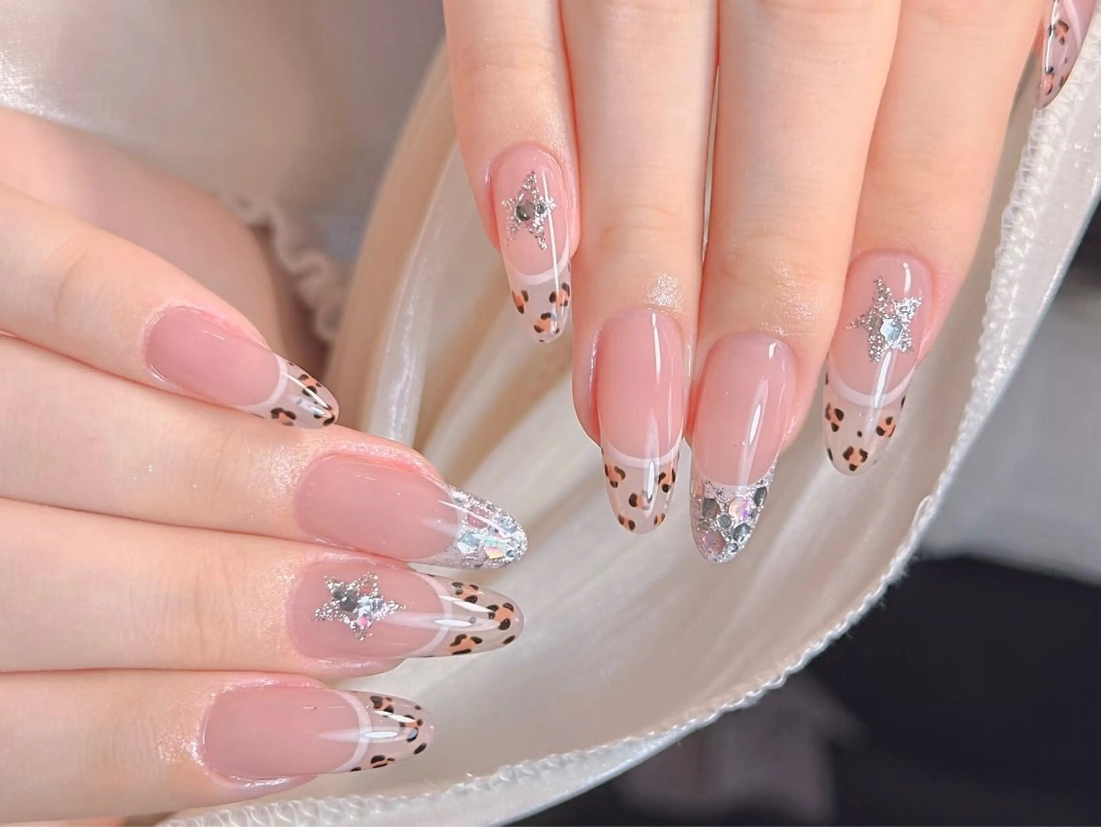 ネイル ハンドネイル ハンドケア DarkHoney 池袋店のネイルデザイン