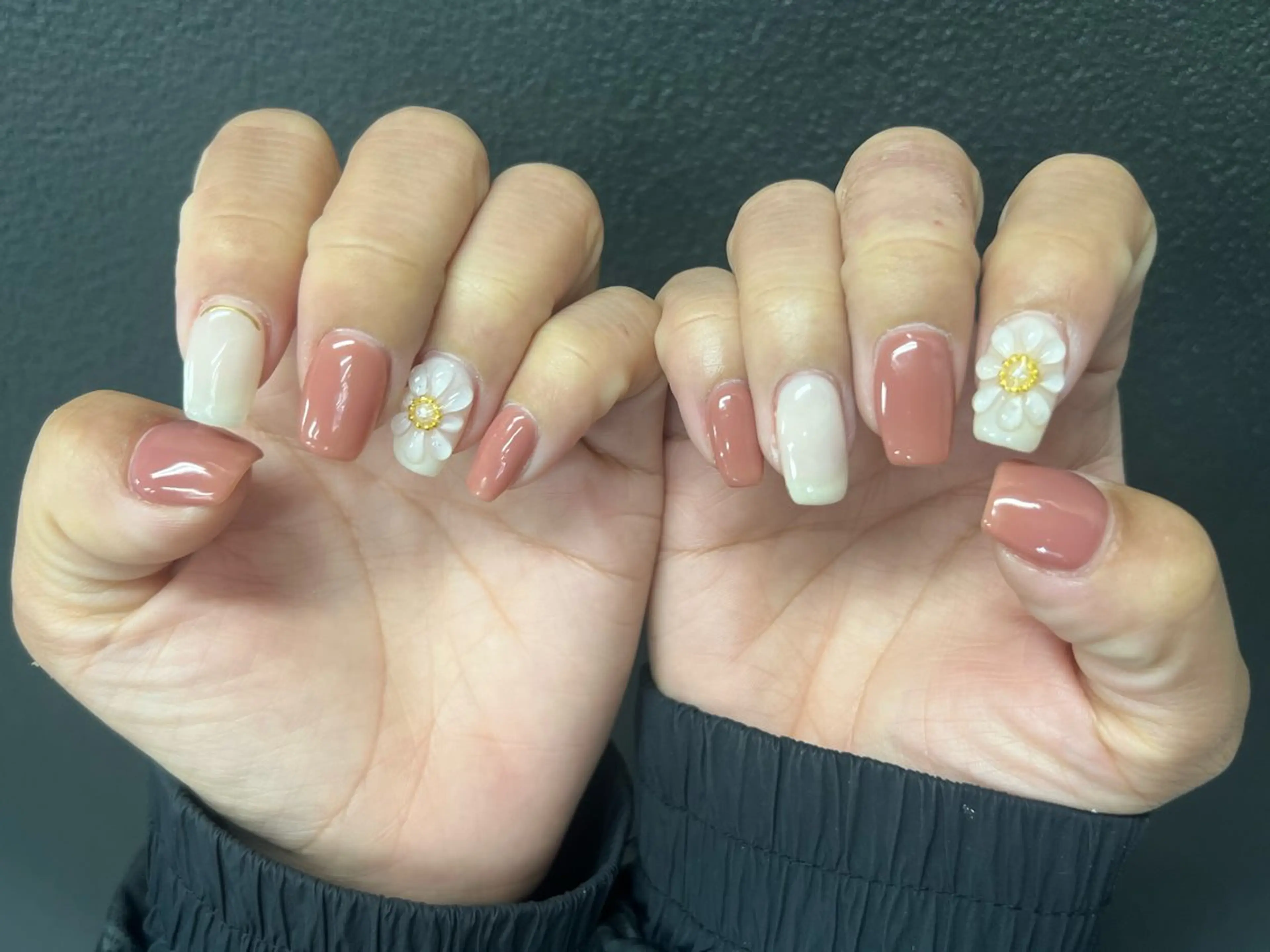 ネイル 韓国ネイル 持ち込み ニュアンスネイル ネイルチップ ハンドネイル Tini ANA.CHUOのネイルデザイン