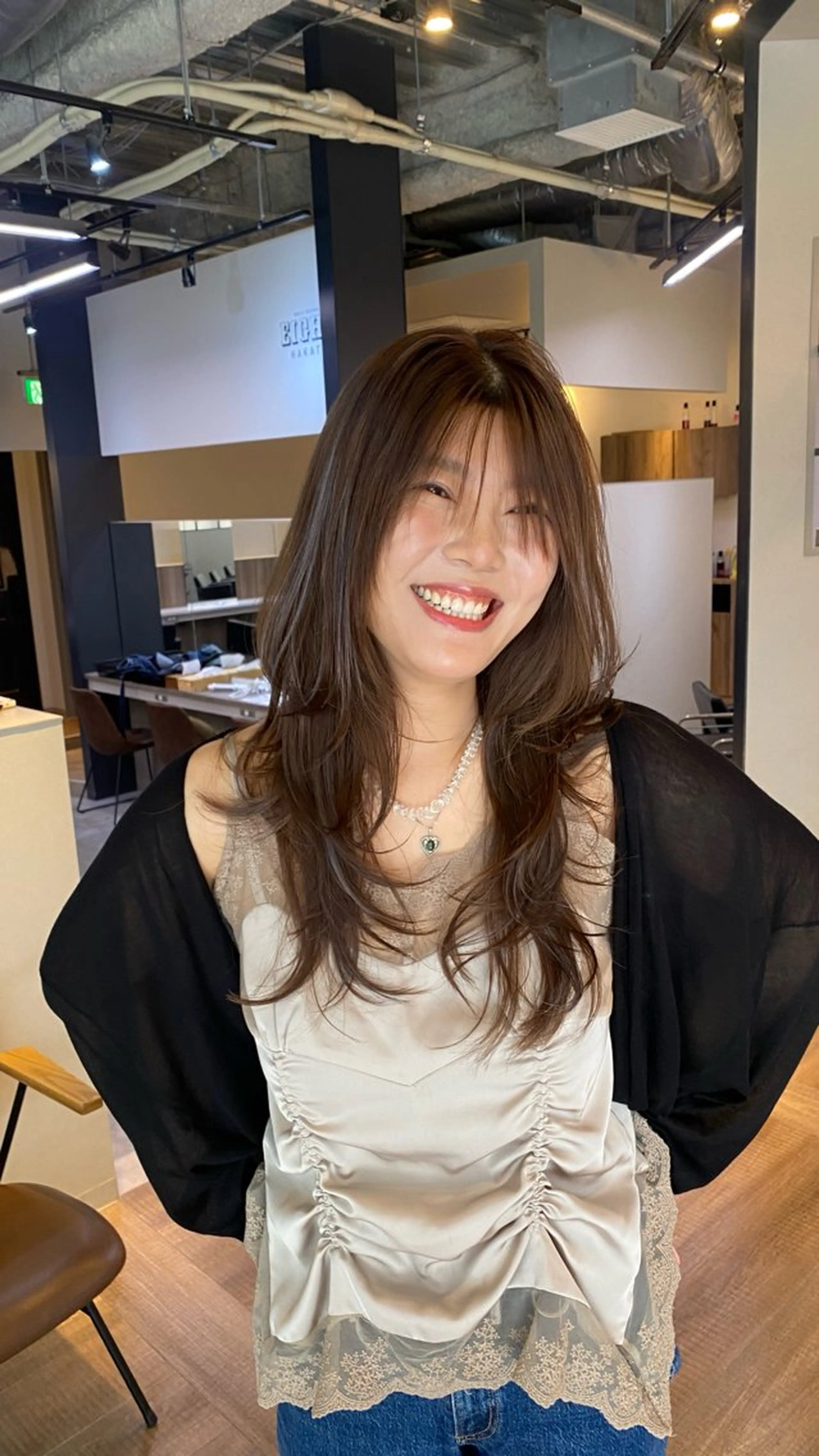 ロング カラー カット ヘアカラー 白髪ぼかしハイライト ／レイヤー中島啓太のヘアスタイル