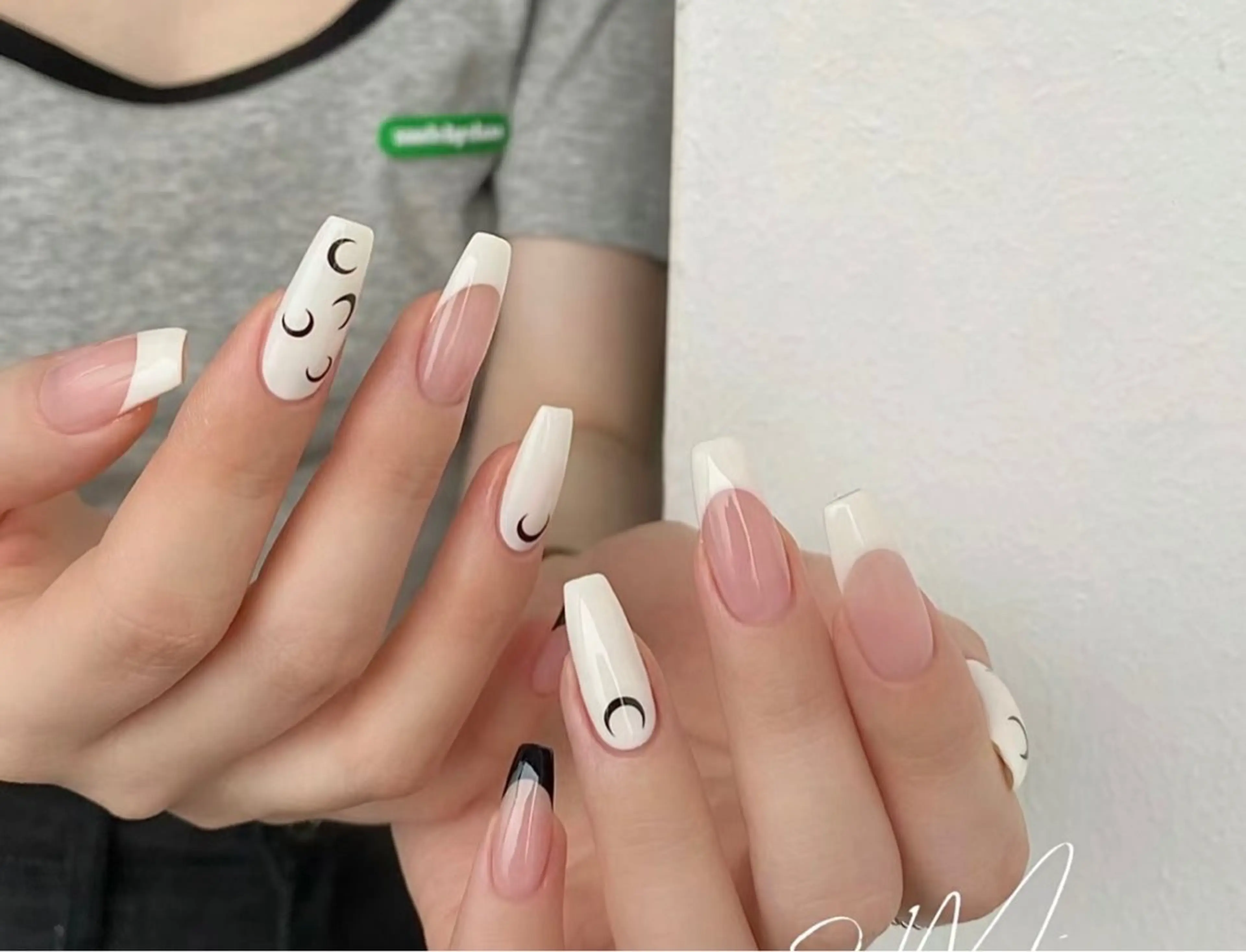 ネイル ハンドネイル ハンドケア 🍑 momo_nailのネイルデザイン